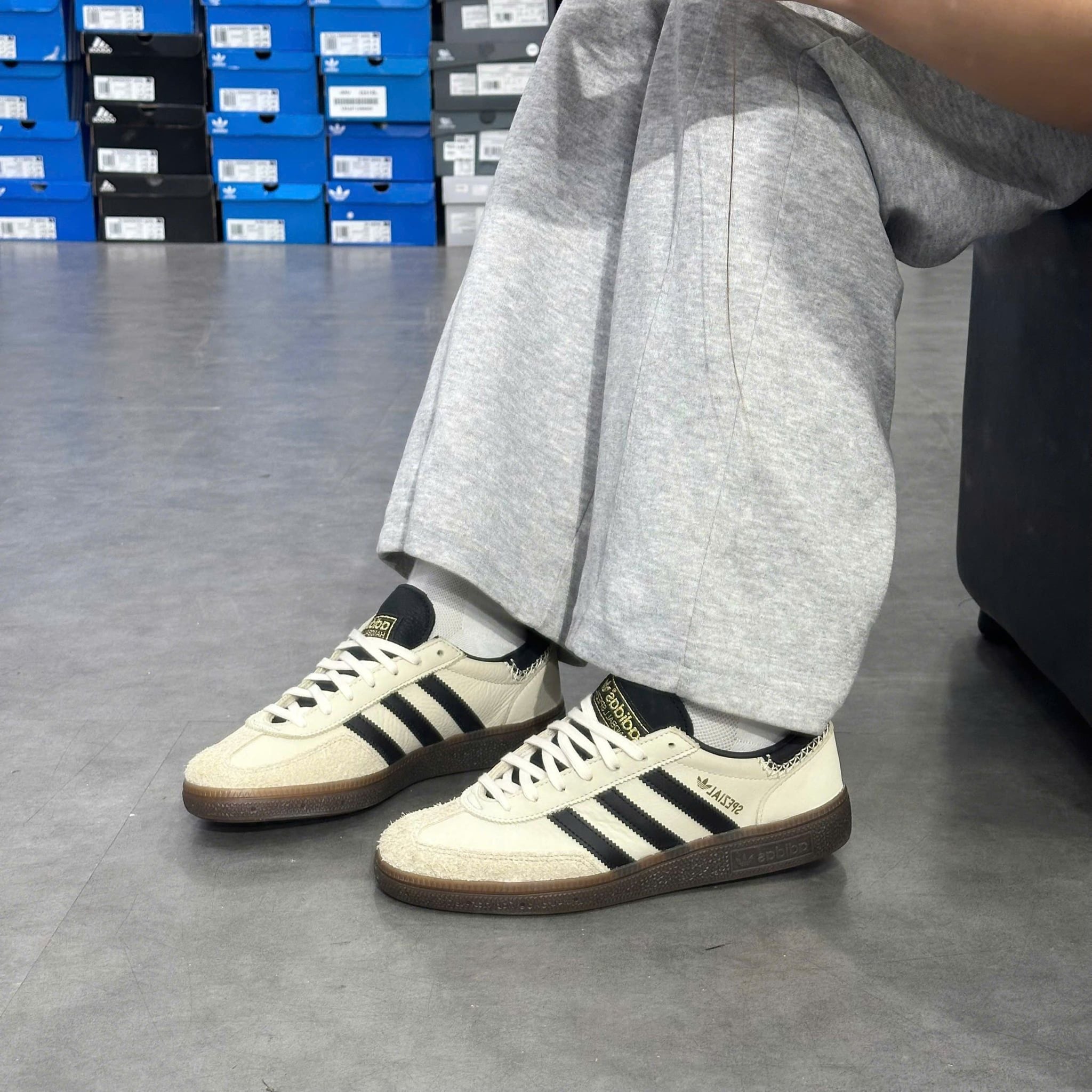  ADIDAS HANDBALL SPEZIAL WONDER WHITE BLACK IE3698 