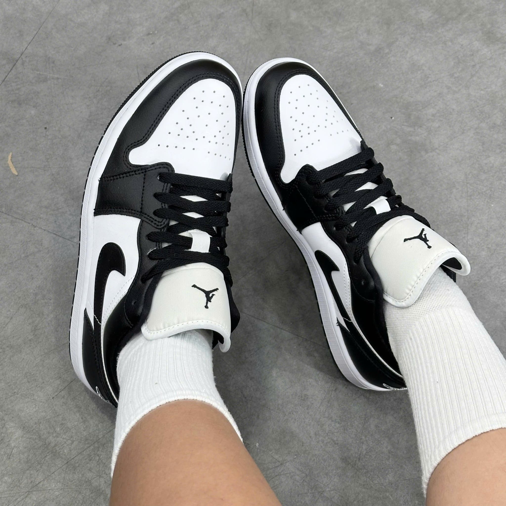  NIKE AIR JORDAN 1 LOW PANDA DC0774-101 