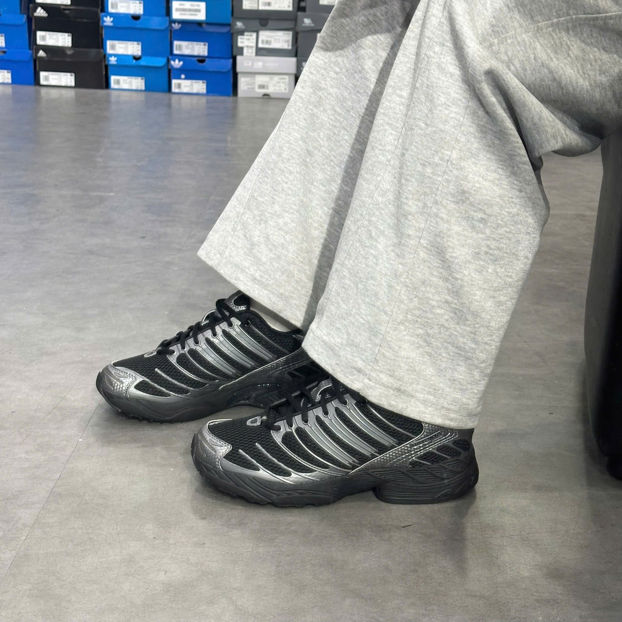  ADIDAS ADISTAR CONTROL 3 BLACK SILVER METALLIC HQ2665 