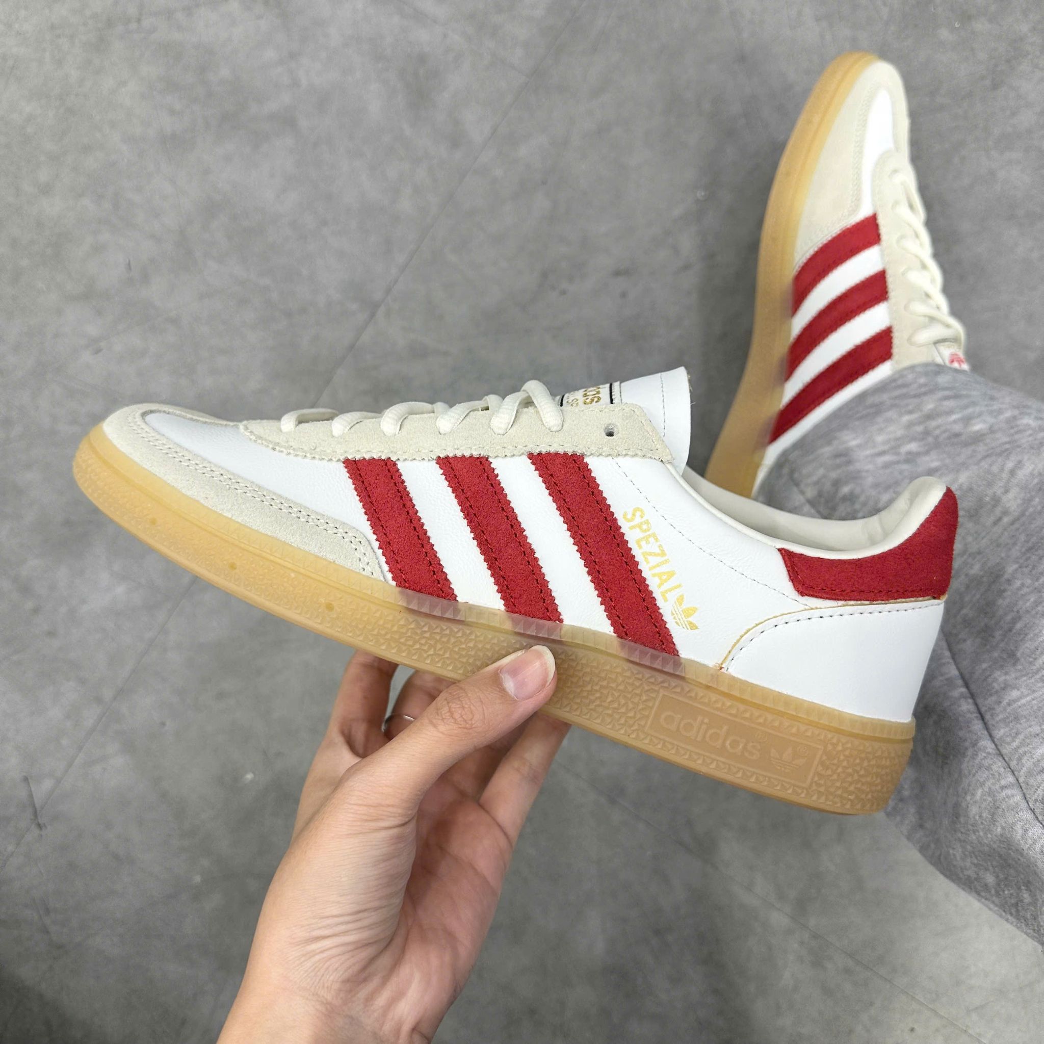  ADIDAS HANDBALL SPEZIAL WHITE BETTER SCARLET GUM IH6587 