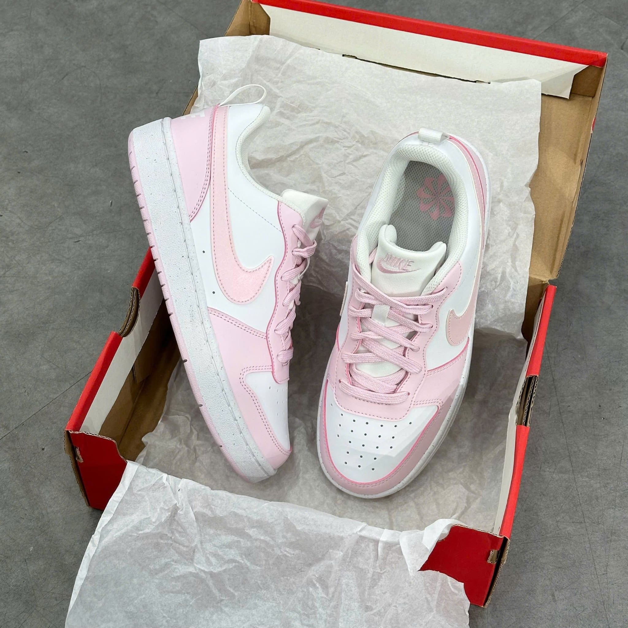  NIKE  COURT BOROUGH LOW 2 SE WHITE PINK FOAM DQ0492-100 l DV5456-105 