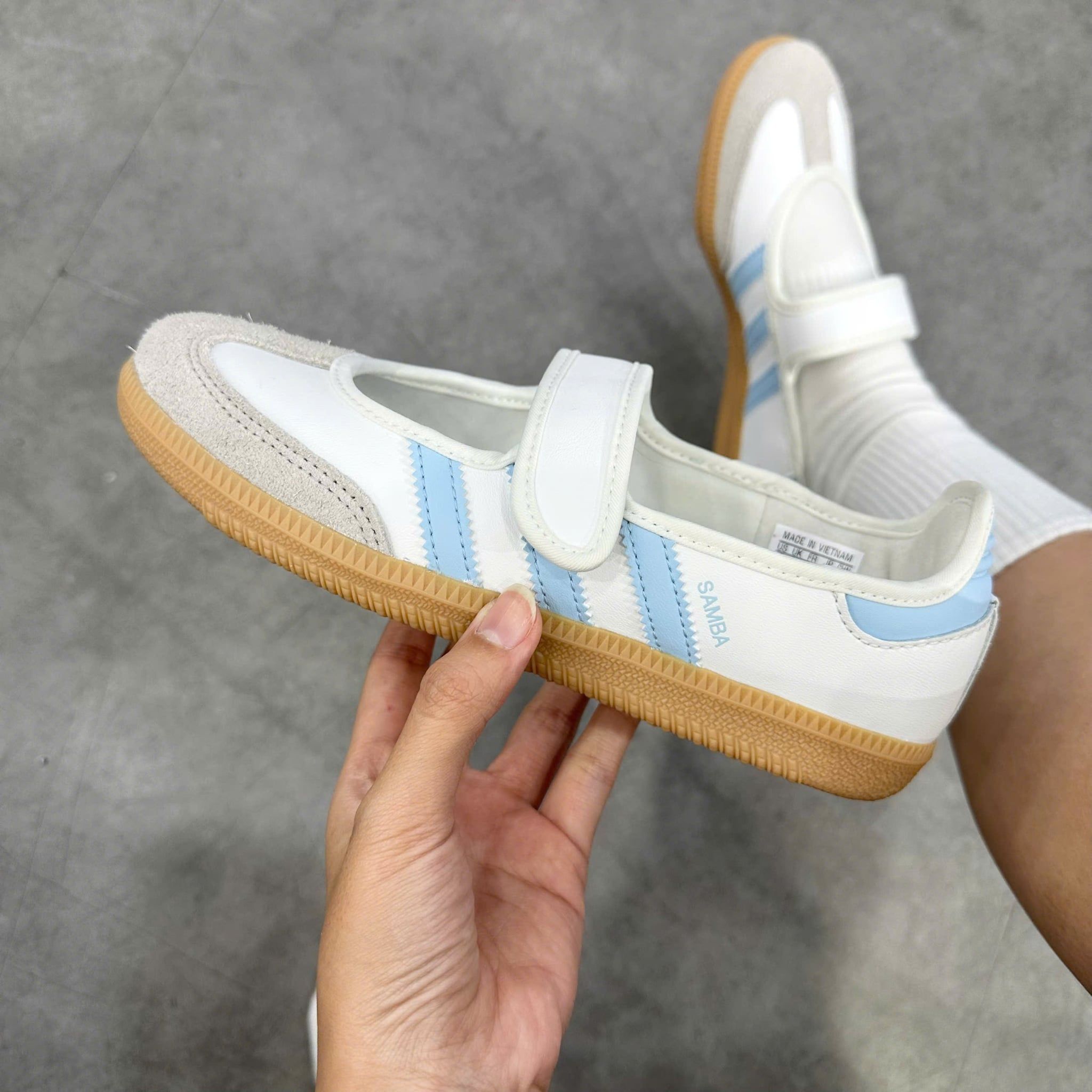  ADIDAS SAMBA JANE LIGHT BLUE JP9545 