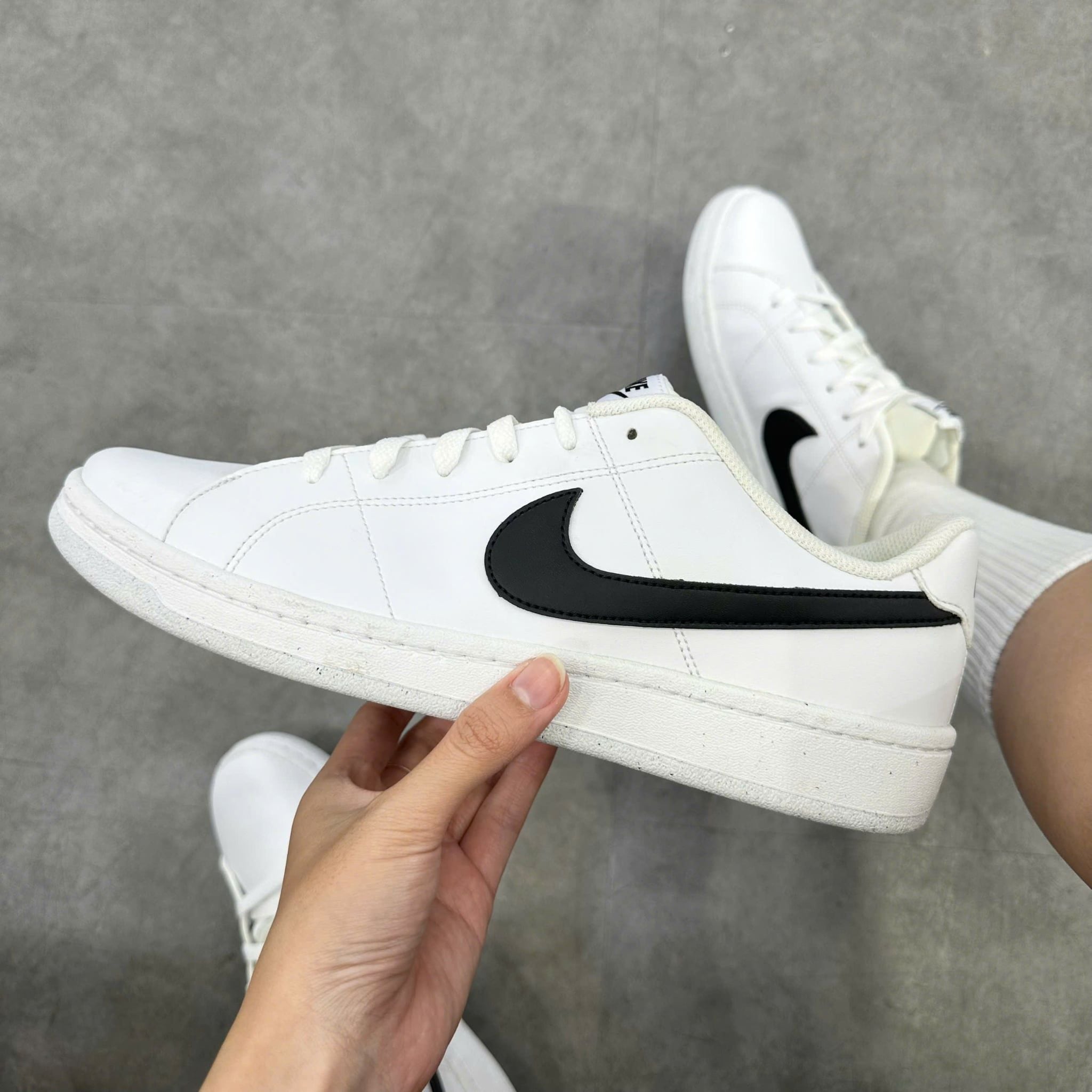  NIKE COURT ROYALE 2 WHITE BLACK DH3160-101 
