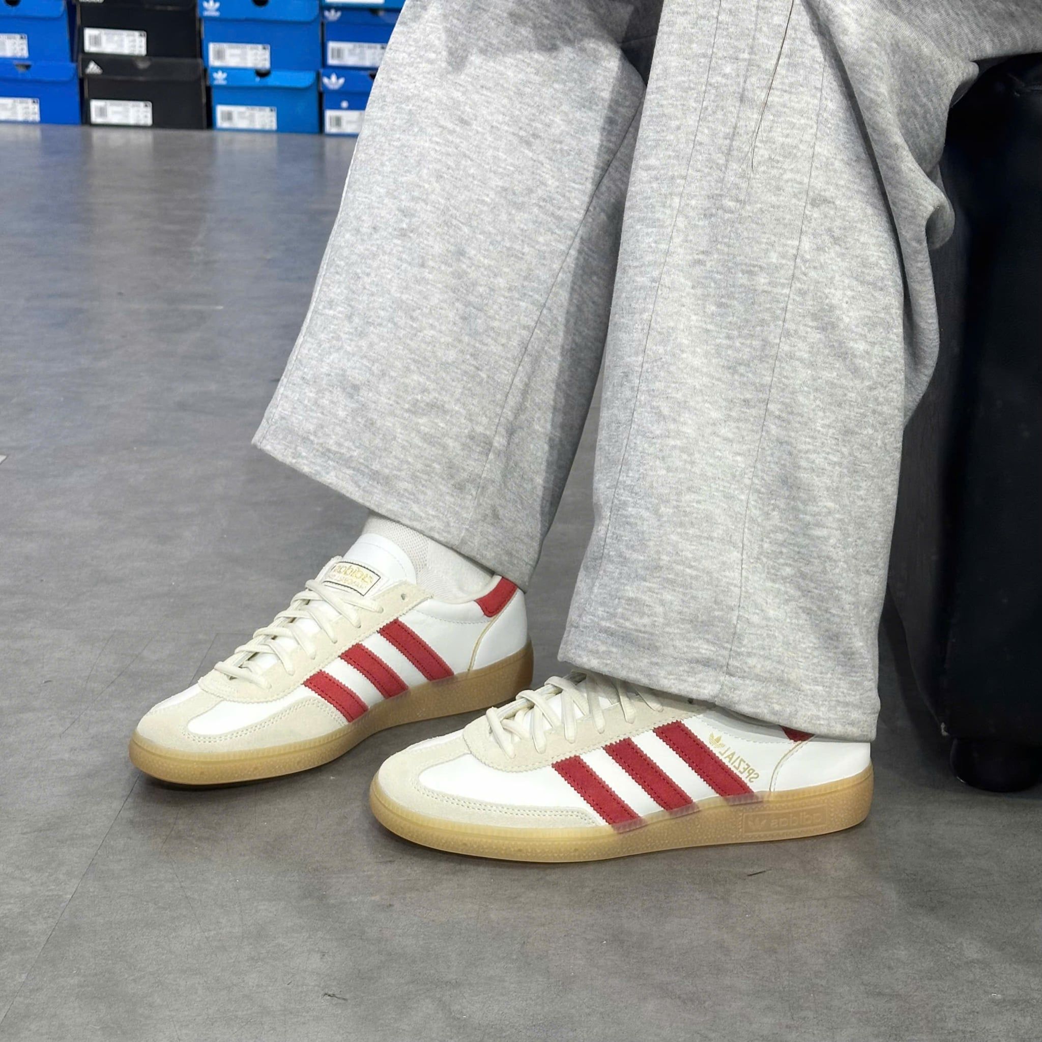  ADIDAS HANDBALL SPEZIAL WHITE BETTER SCARLET GUM IH6587 
