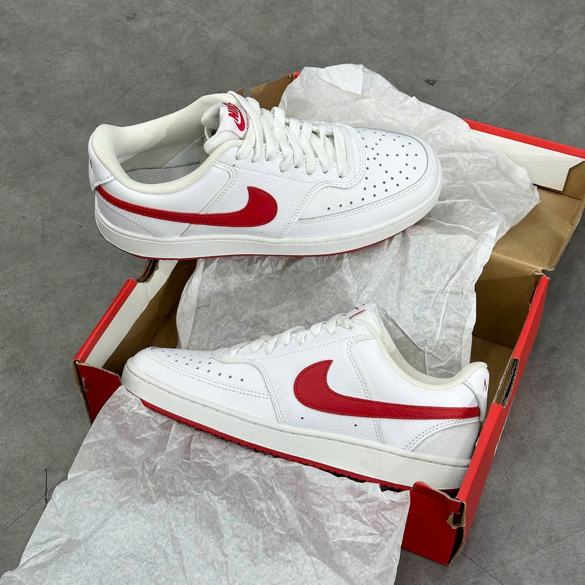  NIKE COURT VISION LOW WHITE UNIVERSITY RED CD5463-102 