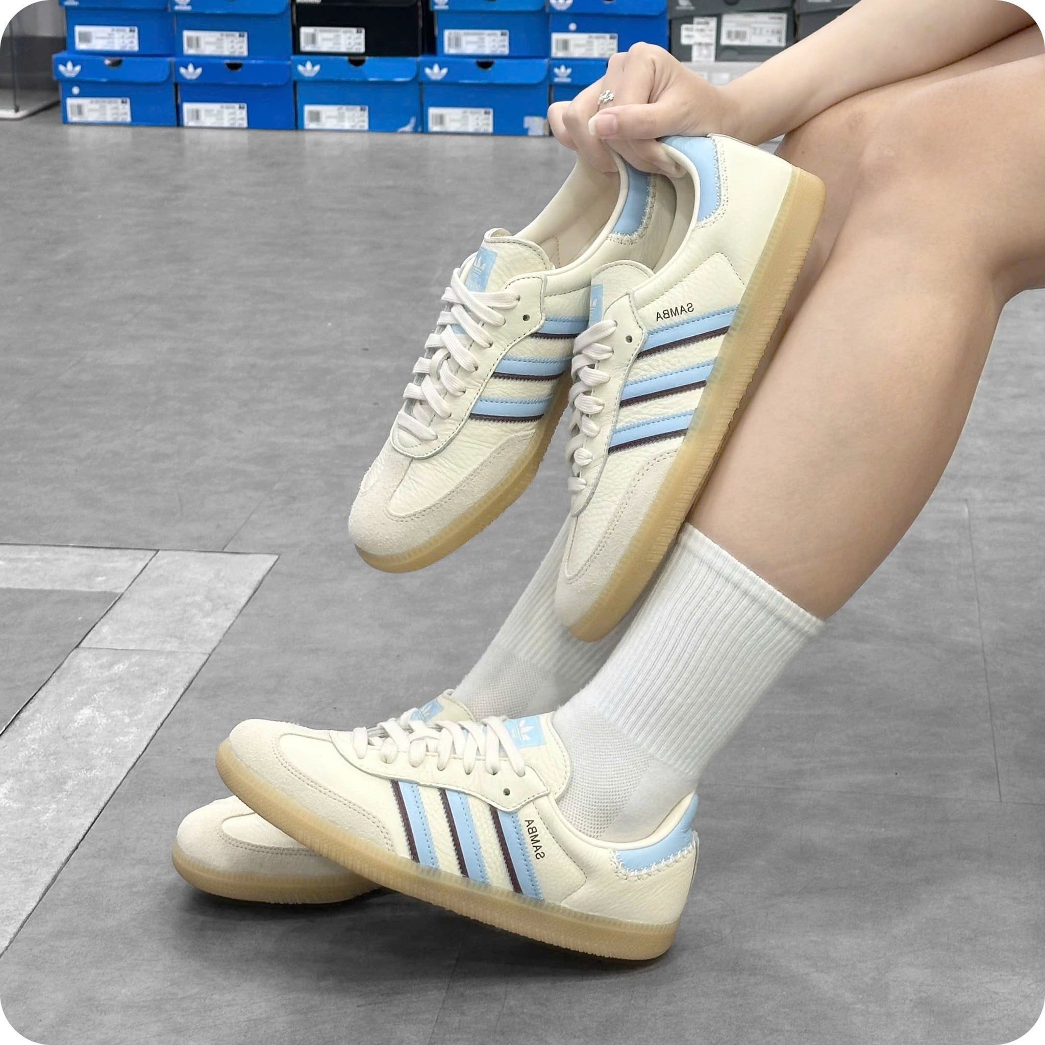  ADIDAS SAMBA OG WONDER WHITE CLEAR SKY SHADOW RED JS5041 