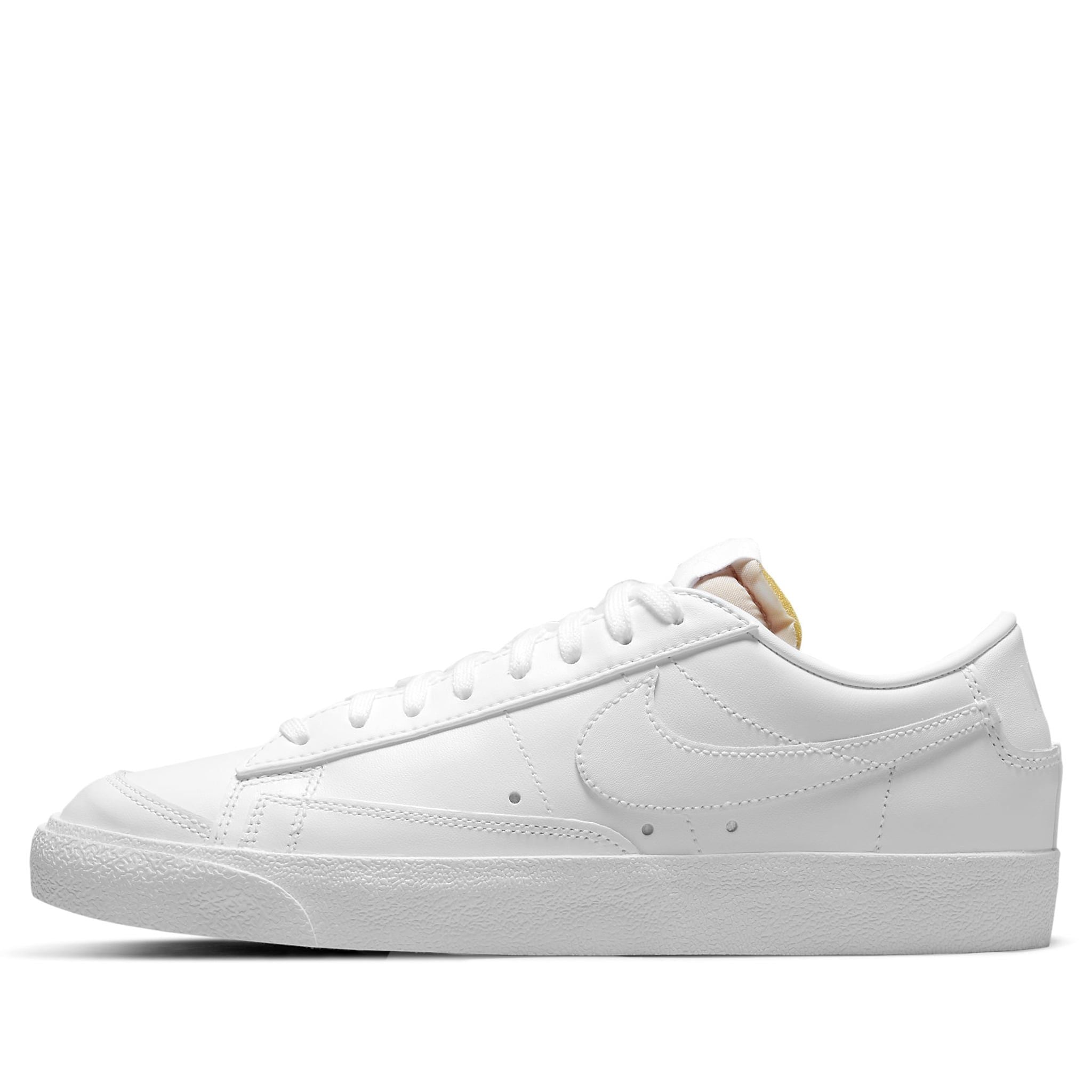  NIKE BLAZER LOW '77 ALL WHITE DC4769-101 
