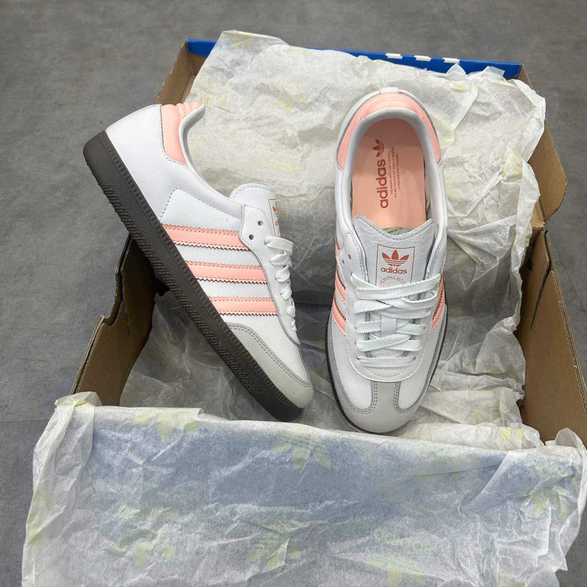 ADIDAS SAMBA OG CLOUD WHITE CLEAR ORANGE SEMI CORAL JH5687 