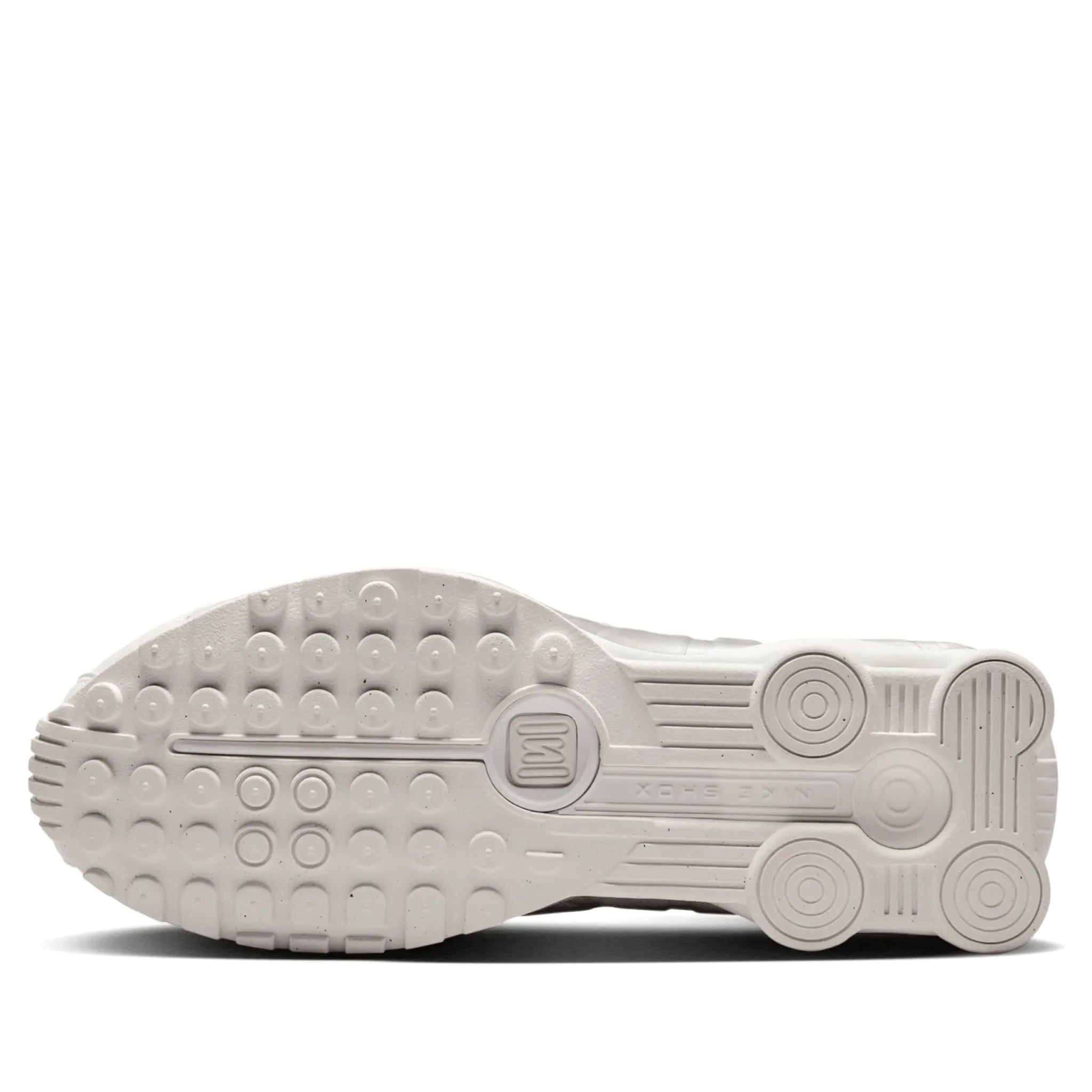  NIKE SHOX R4 WHITE BRIGHT CRIMSON METALLIC SILVER HQ1988-101 