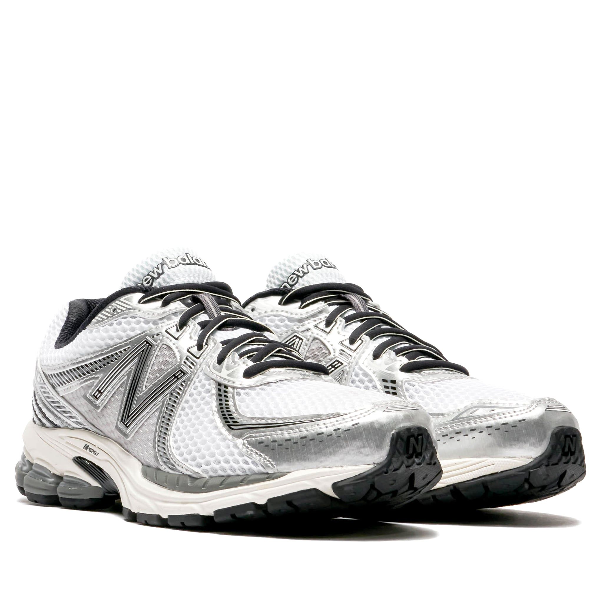  NEW BALANCE 860V2 WHITE SILVER METALLIC M8604KR 