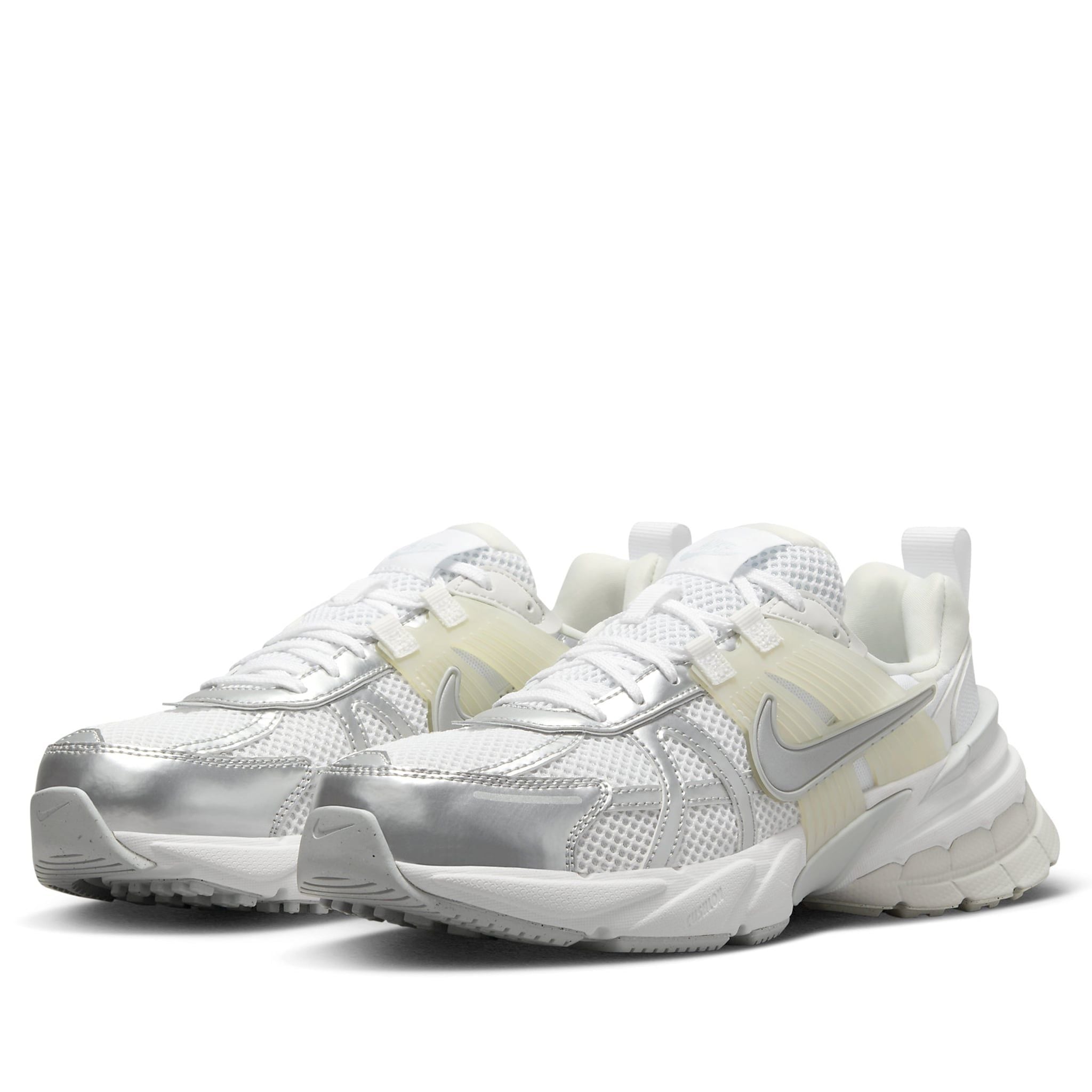  NIKE V2K RUN METALLIC SILVER FD0736-104 