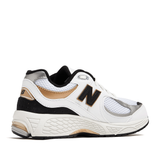 NEW BALANCE 2002R WHITE BLACK GOLD GC2002PS 