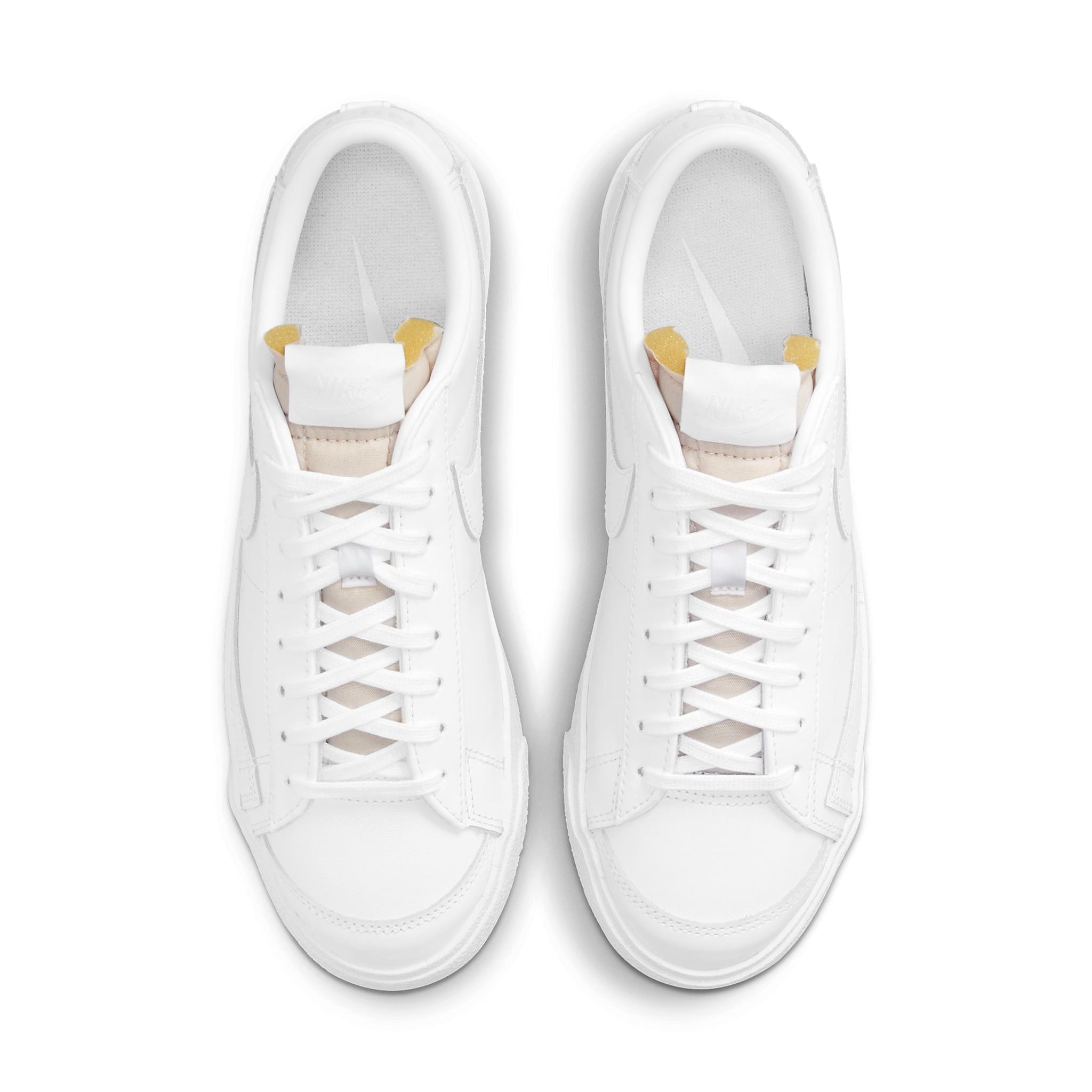  NIKE BLAZER LOW '77 ALL WHITE DC4769-101 