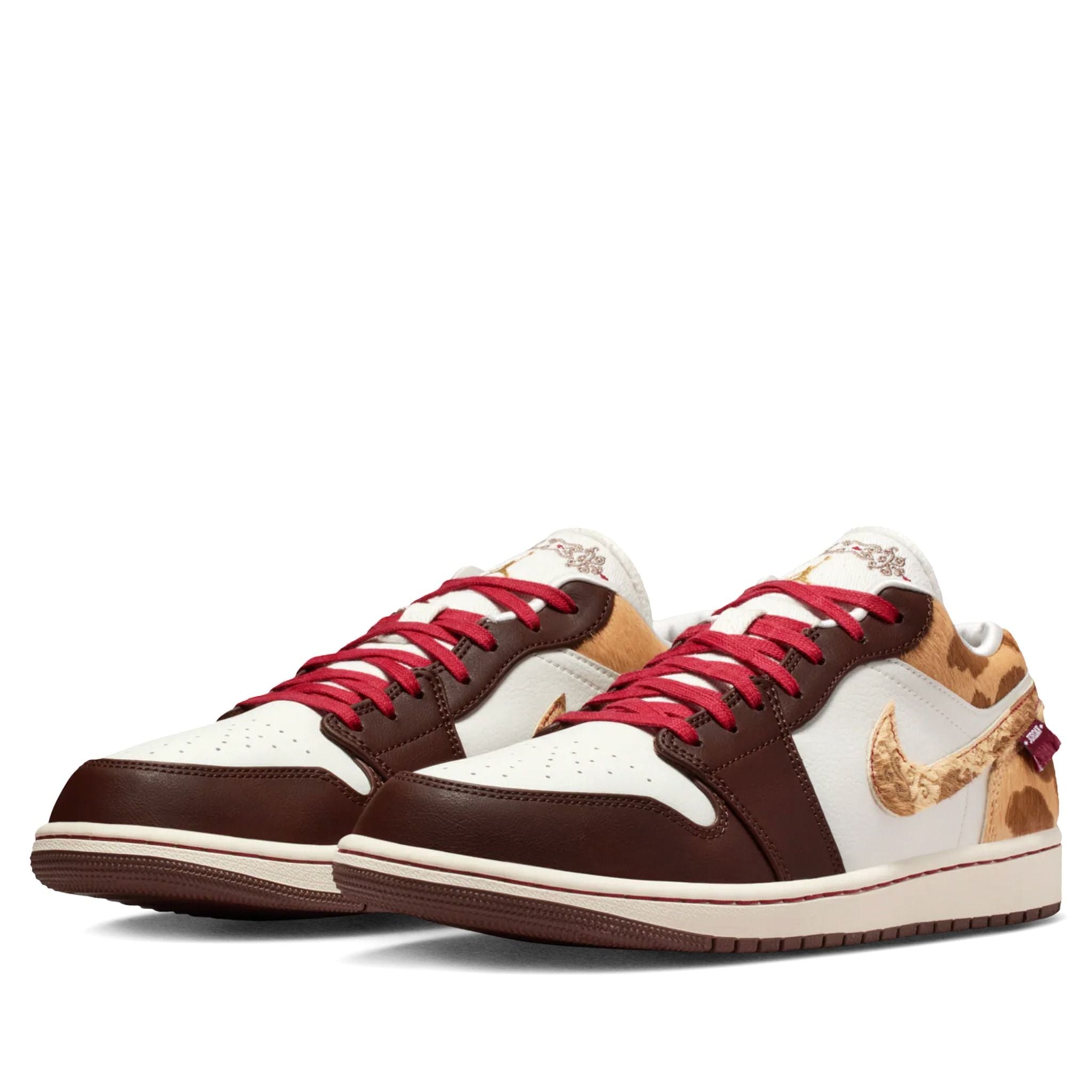  NIKE AIR JORDAN 1 LOW SE YEAR OF THE HORSE IQ5321-121 