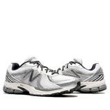  NEW BALANCE 860V2 WHITE SILVER METALLIC M8604KR 