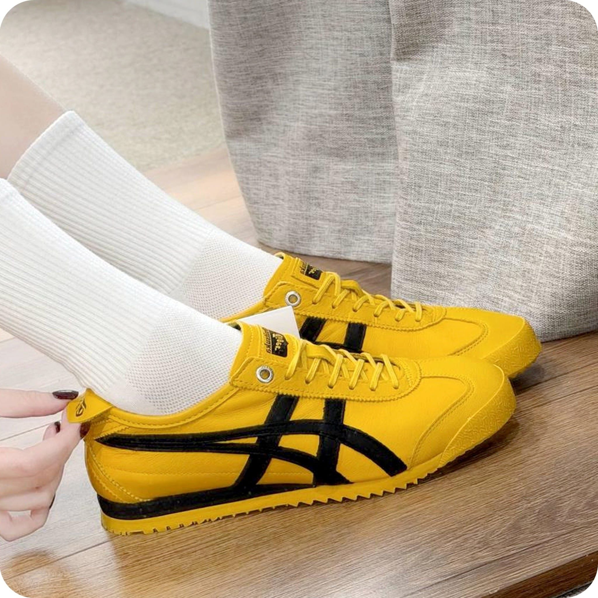  ONITSUKA TIGER MEXICO 66 BLACK YELLOW 1183C102-751 