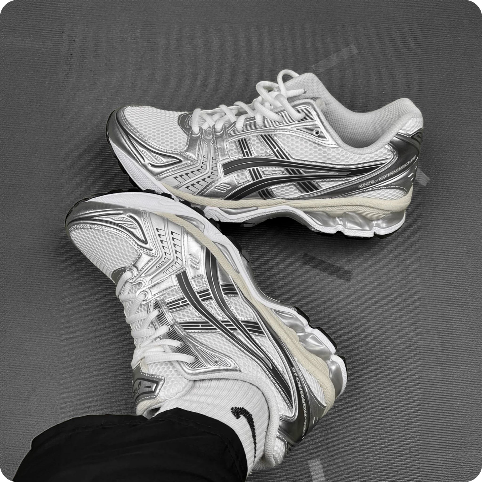  ASICS GEL-KAYANO 14 WHITE GRAPHITE GREY 1203A537-110 