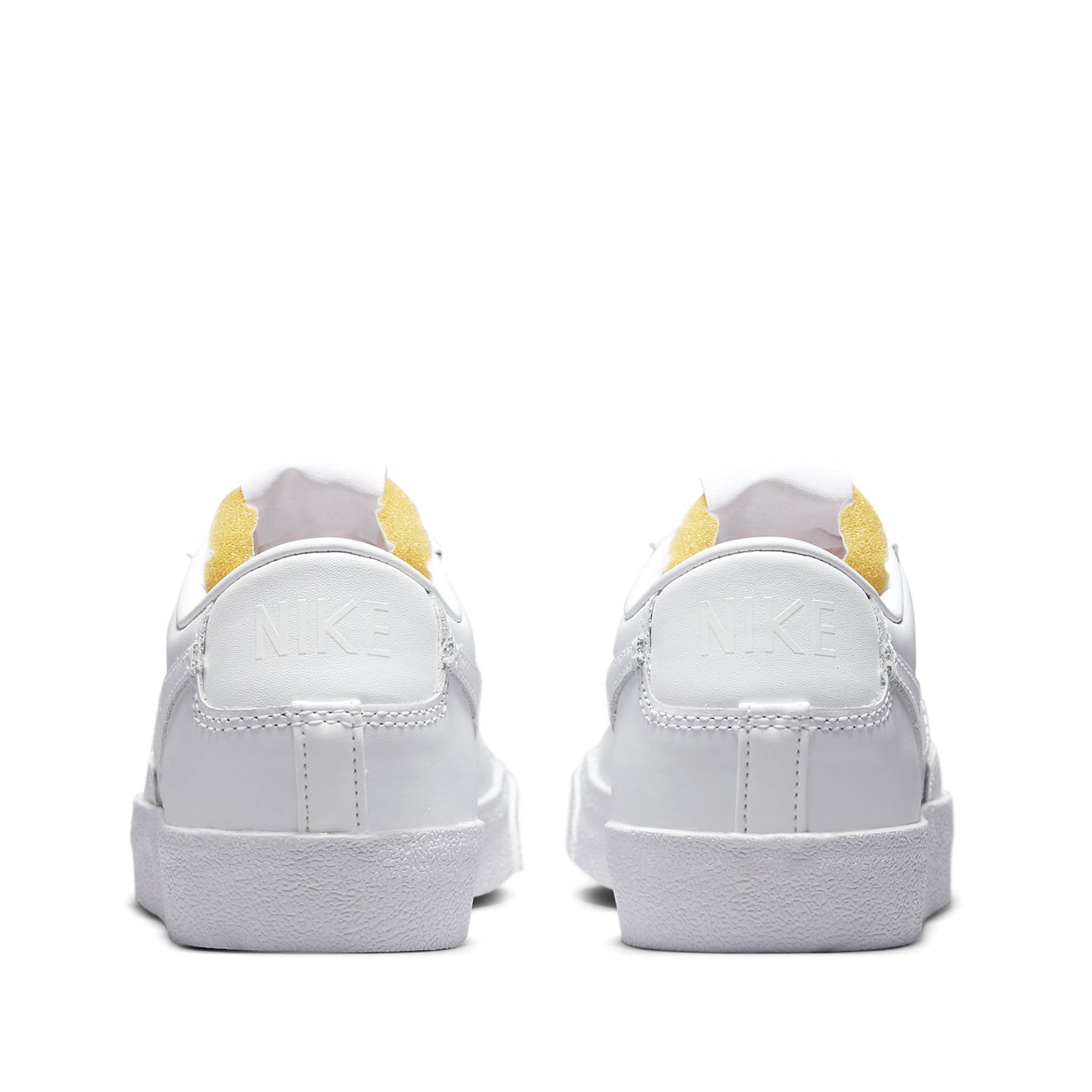  NIKE BLAZER LOW '77 ALL WHITE DC4769-101 