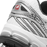  NEW BALANCE 860V2 BLACK WHITE SILVER ML860XD 