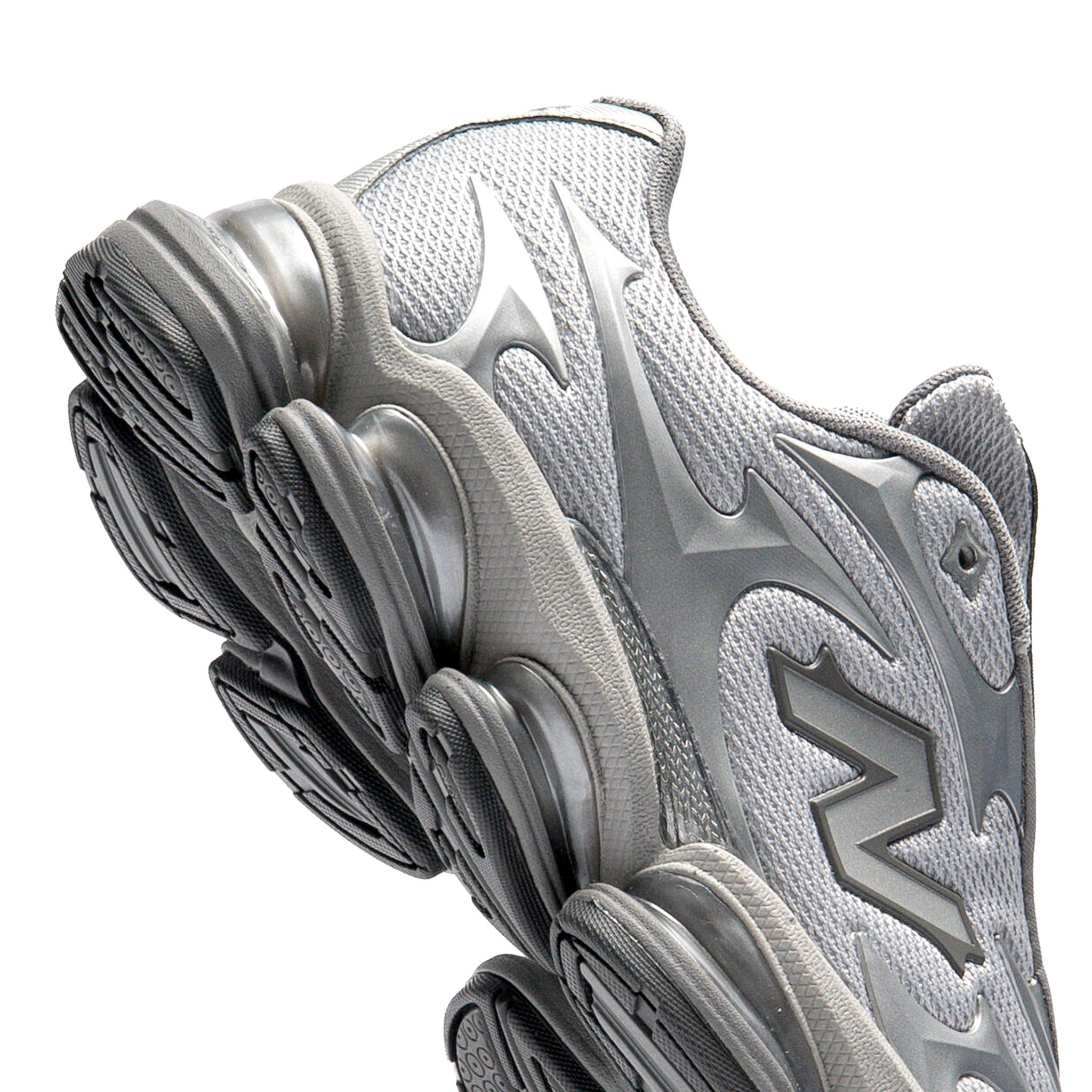  NEW BALANCE 2000 SILVER METALLIC U20005UW 