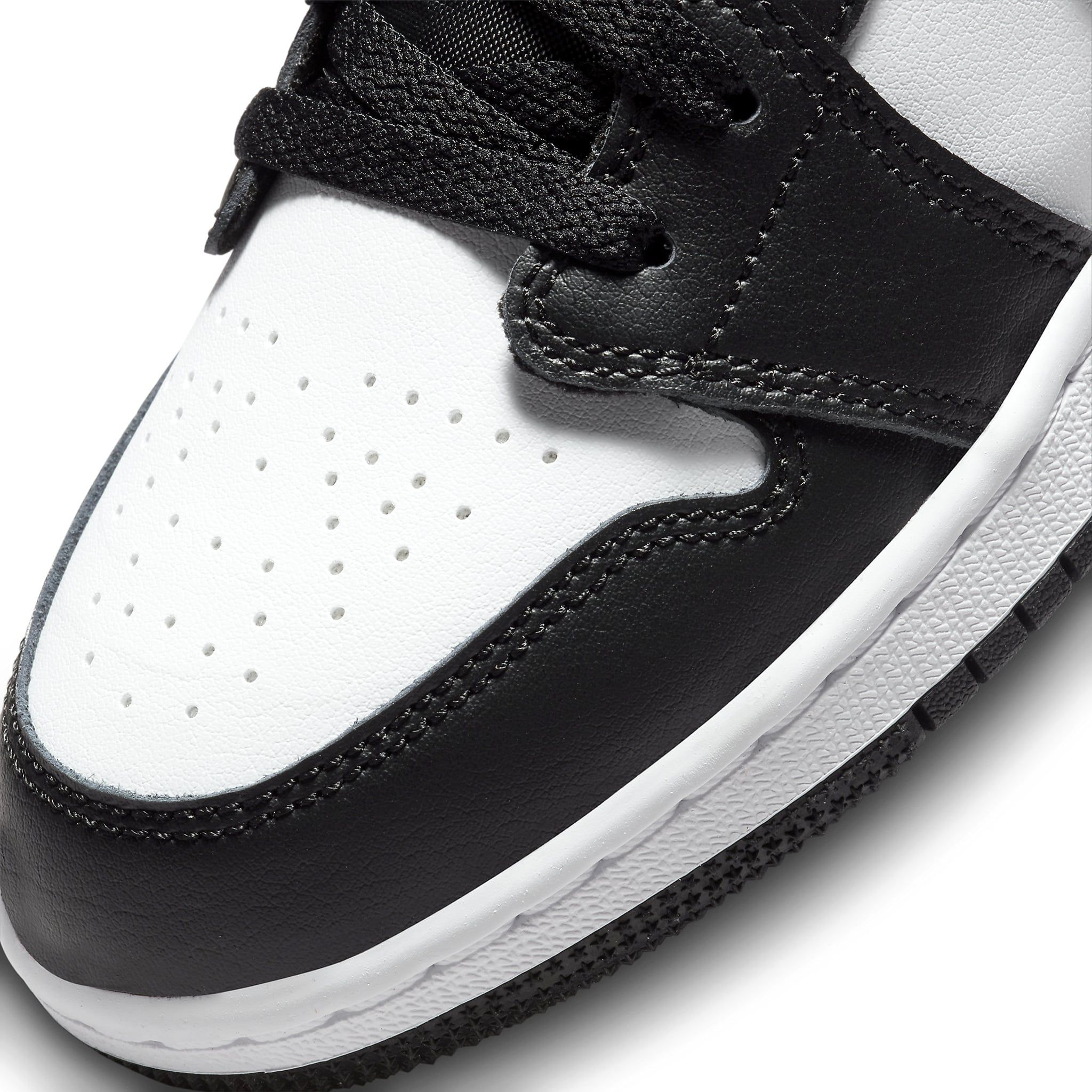 NIKE AIR JORDAN 1 LOW BLACK WHITE GREY 553560-040 
