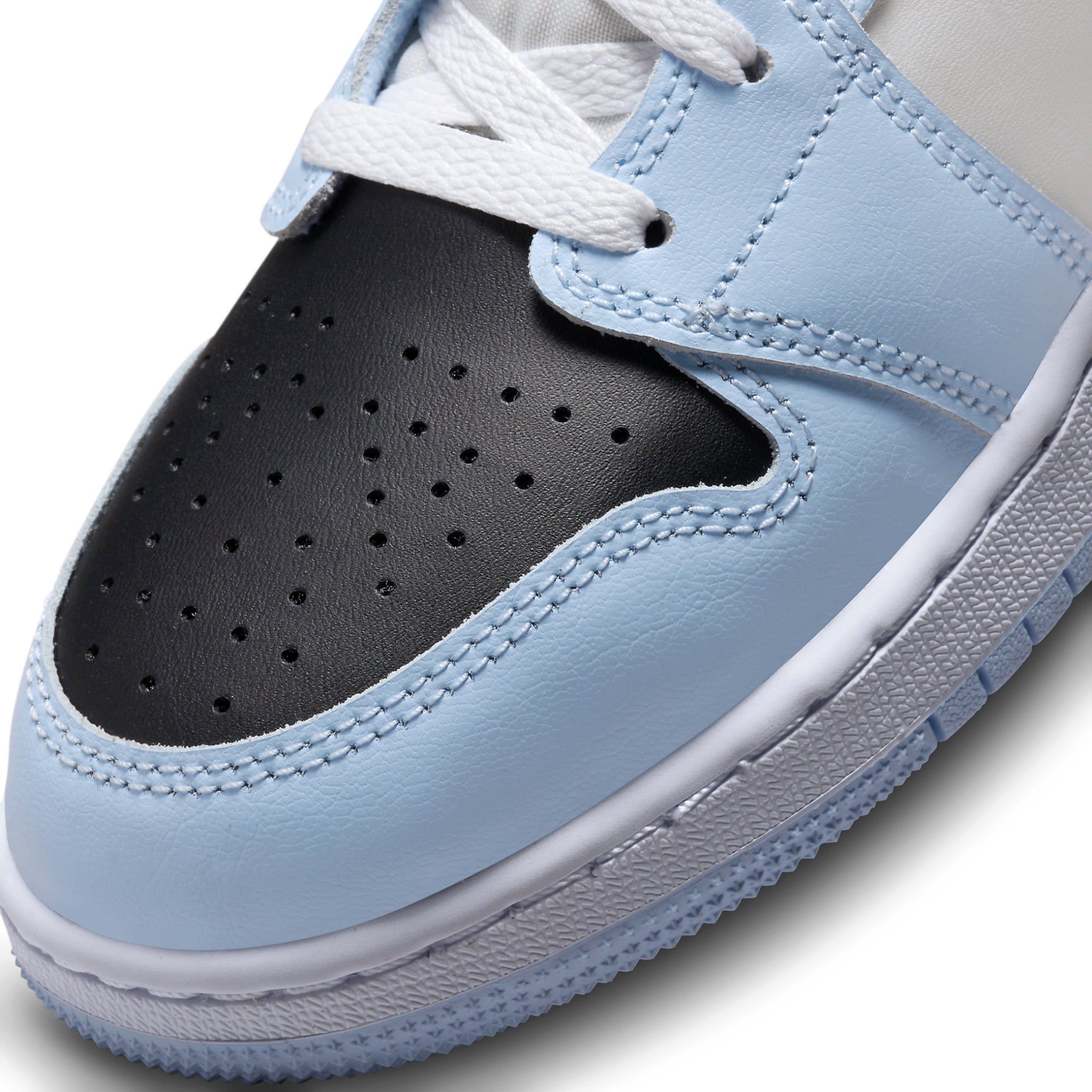  NIKE AIR JORDAN 1 MID ICE BLUE 555112-401 