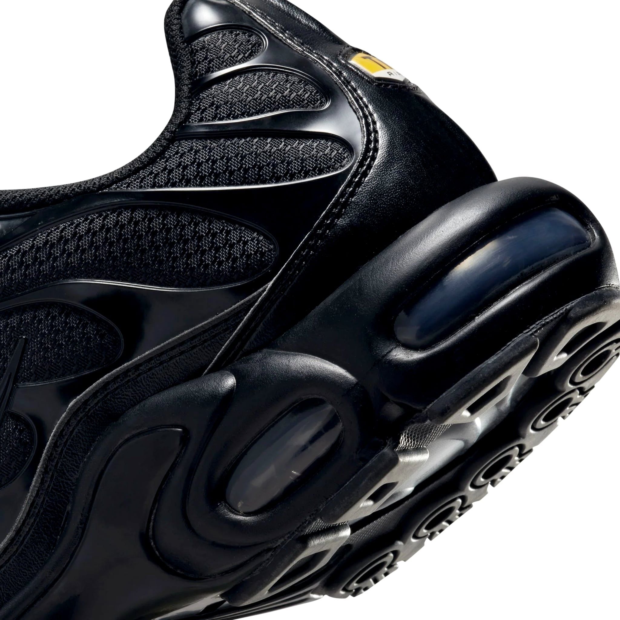  NIKE AIR MAX PLUS TRIPLE BLACK 604133-050 