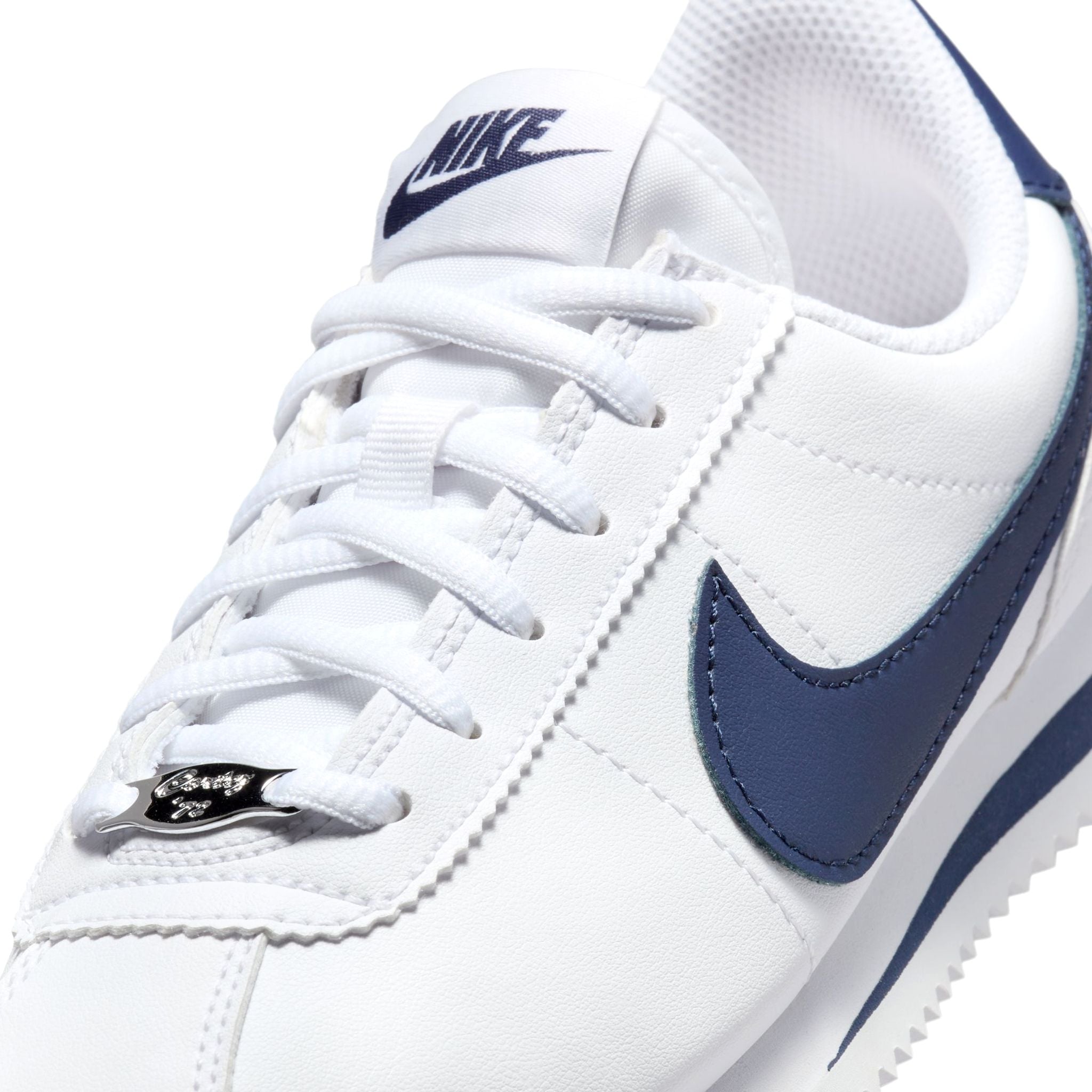  NIKE CORTEZ BASIC WHITE NEUTRAL INDIGO 904764-106 
