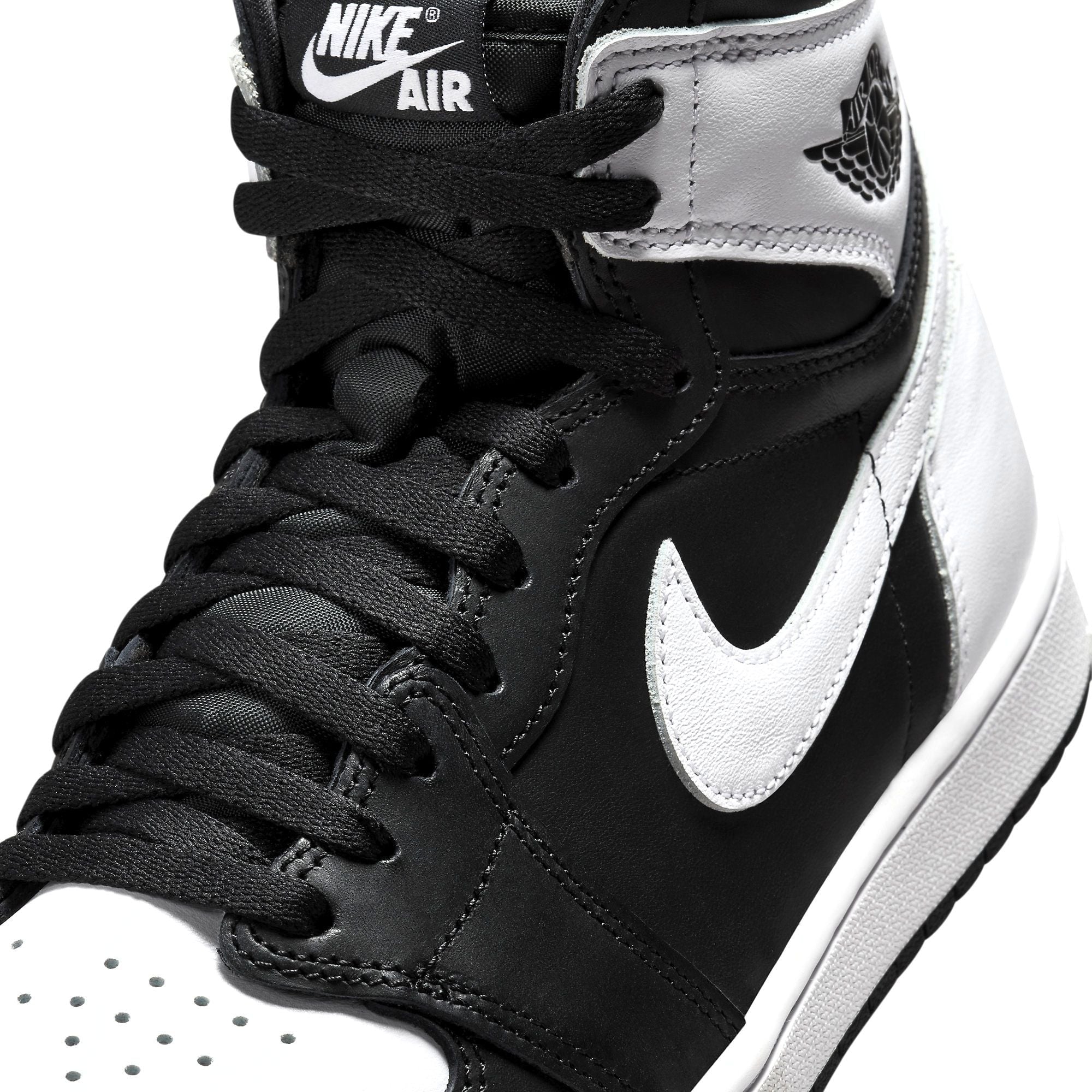  NIKE AIR JORDAN 1 RETRO HIGH OG BLACK WHITE DZ5485-010 