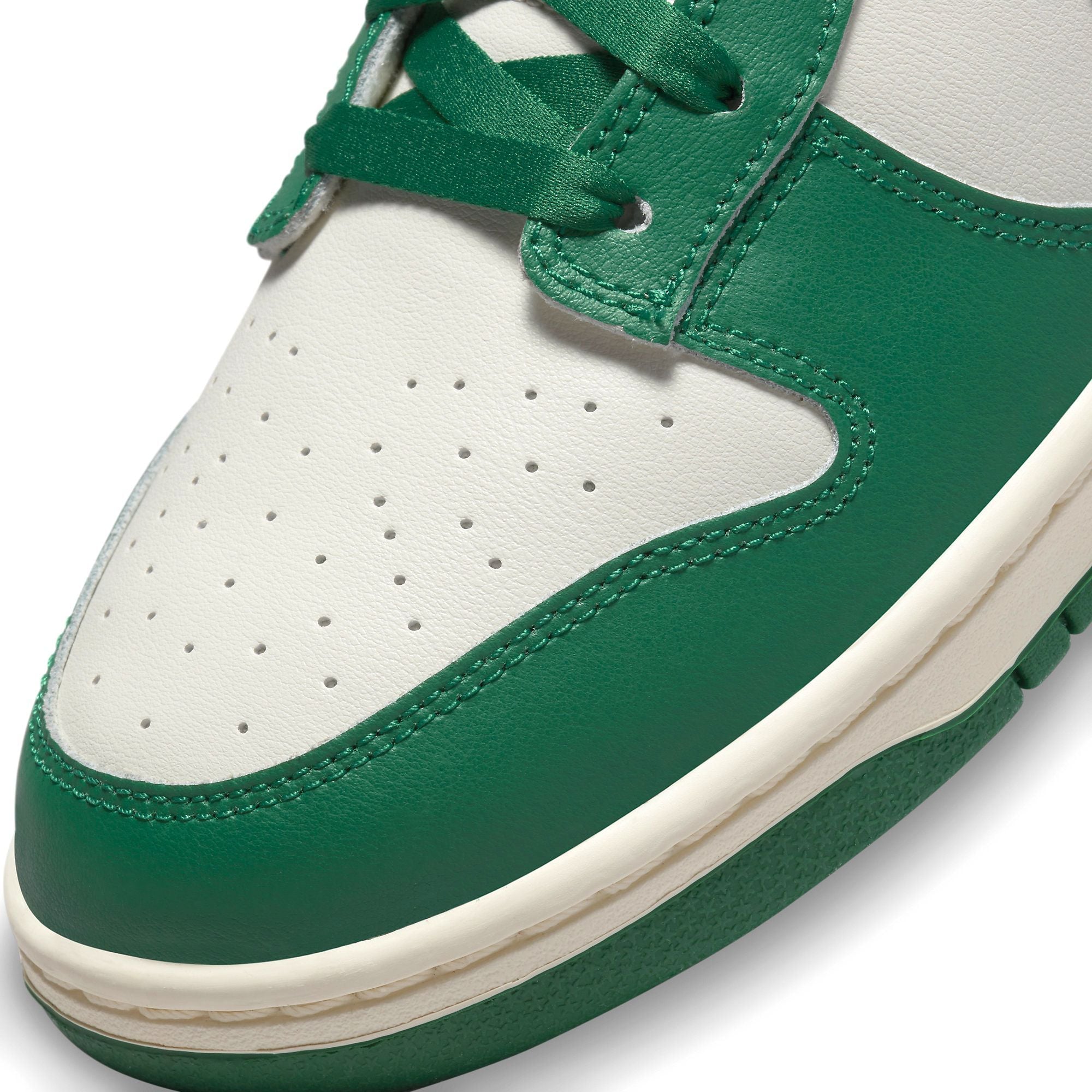  NIKE DUNK LOW LOTTERY PACK MALECHITE GREEN DR9654-100 