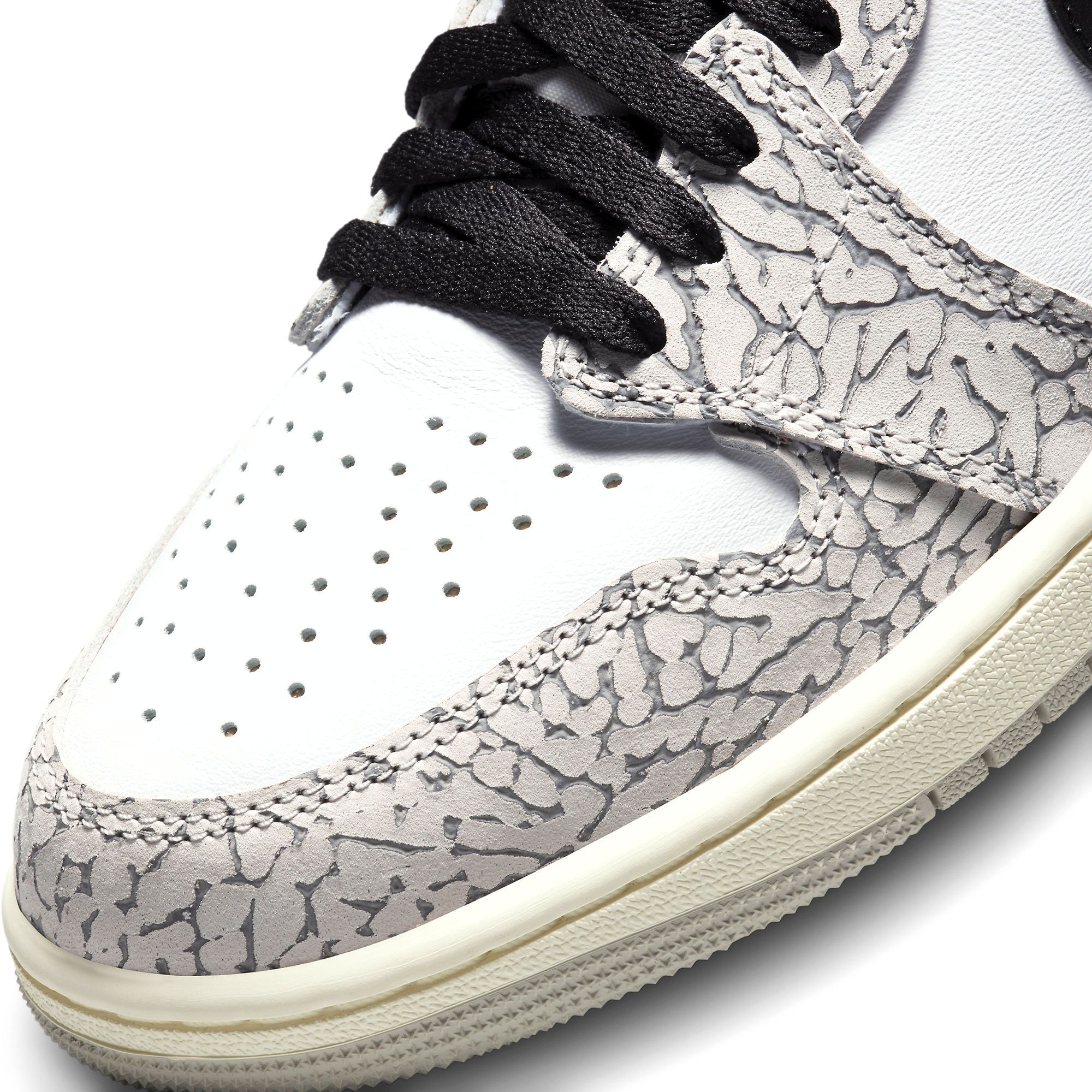  NIKE AIR JORDAN 1 RETRO HIGH OG WHITE CEMENT DZ5485-052 