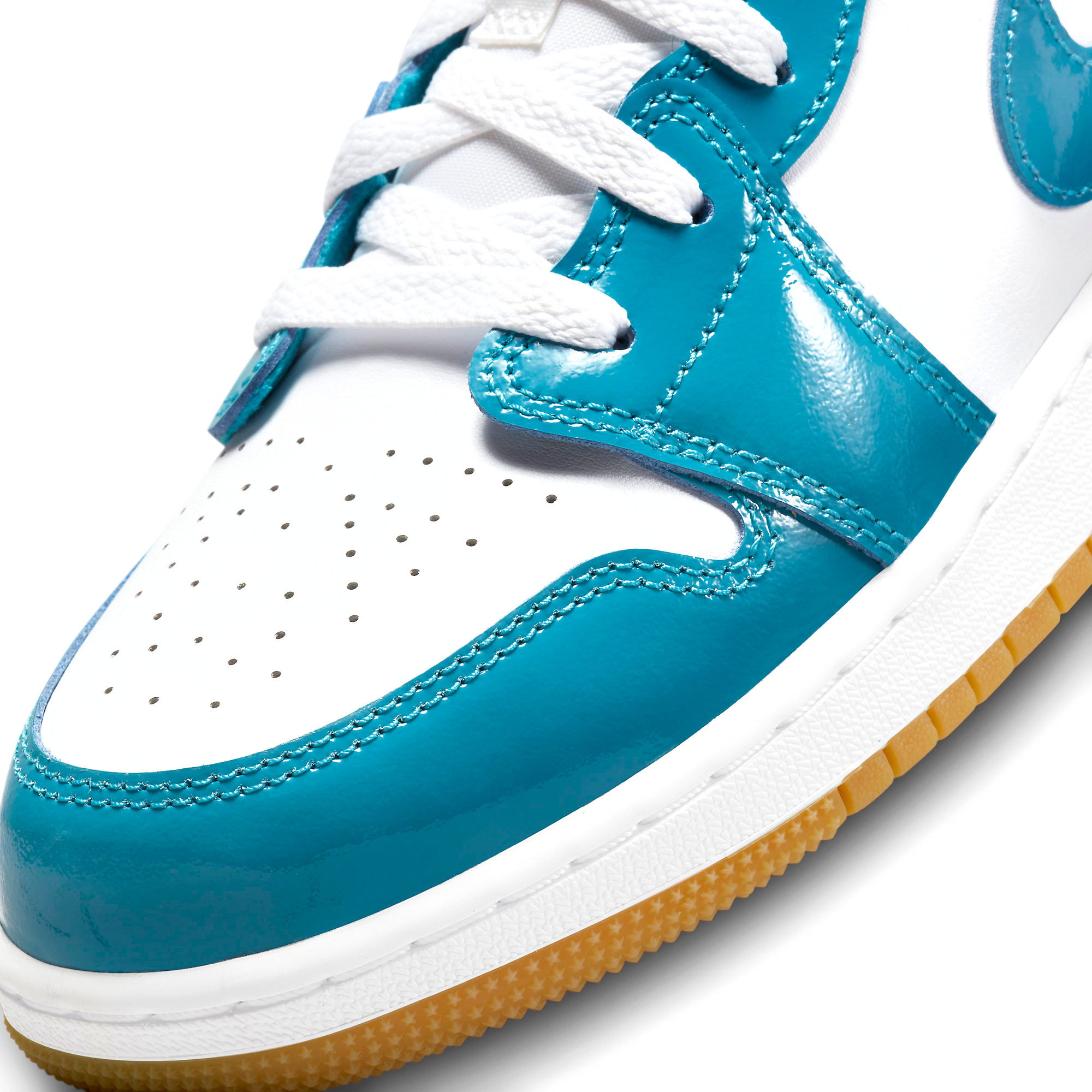  NIKE AIR JORDAN 1 LOW BARCELONA GS DM0589-400 