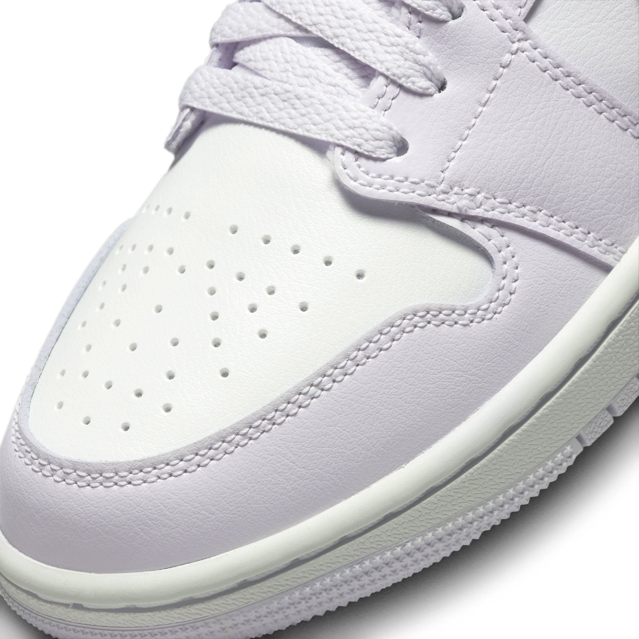  NIKE AIR JORDAN 1 LOW BARELY GRAPE W DC0774-501 