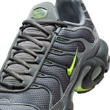  NIKE AIR MAX PLUS SMOKE GREY VOLT DM0032-026 