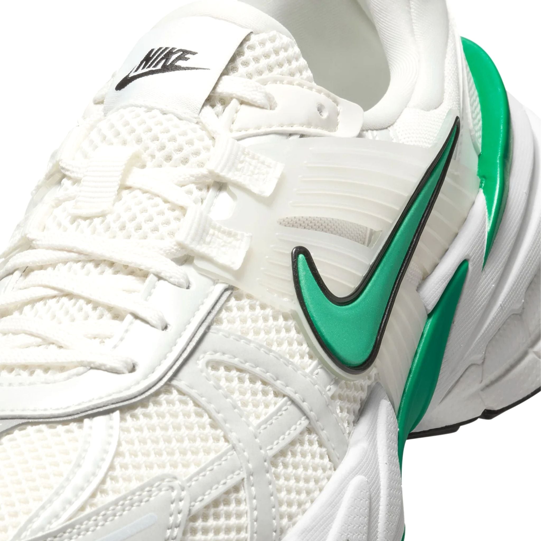  NIKE V2K RUN PALE IVORY BLACK STADIUM GREEN FD0736-107 