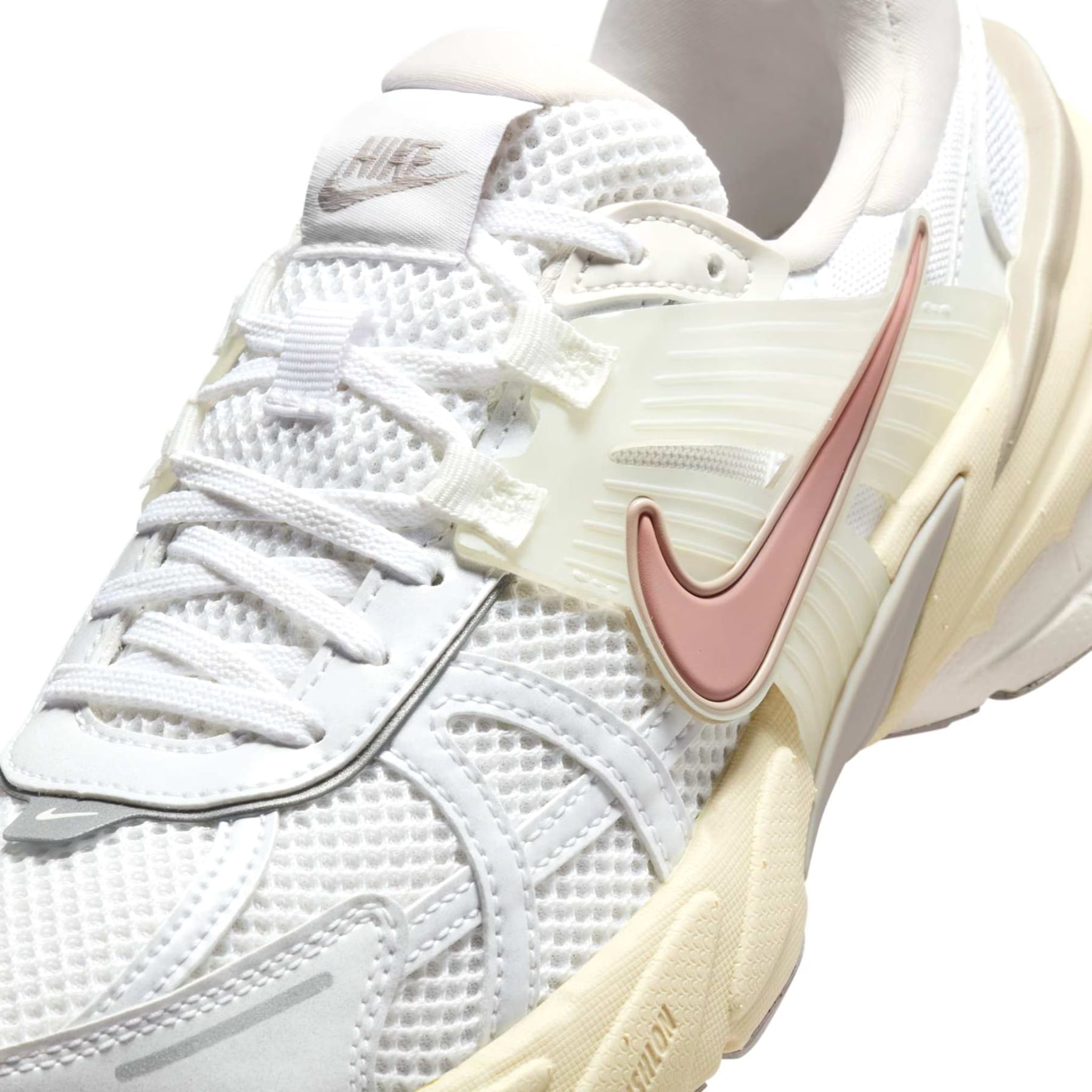  NIKE V2K RUN WHITE PARTICLE PINK FD0736-112 