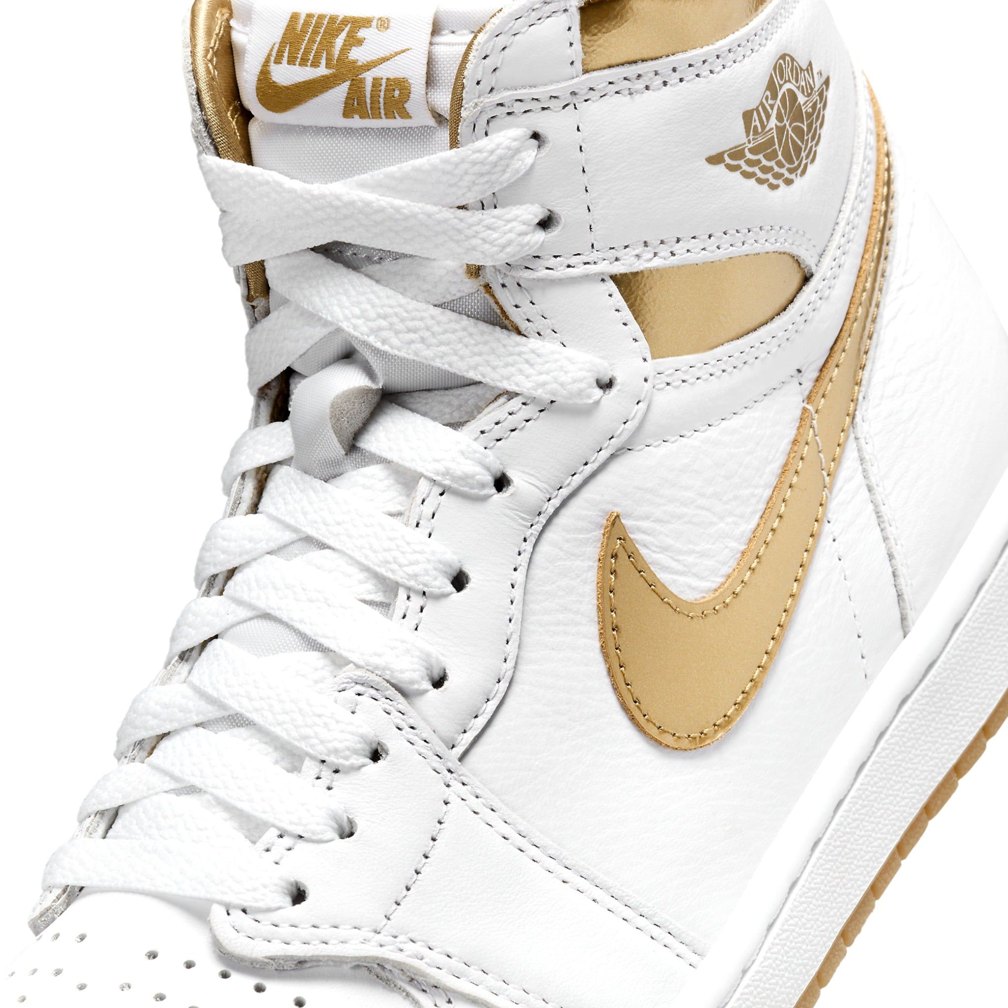  NIKE AIR JORDAN 1 RETRO HIGH OG METALLIC GOLD FD2596-107 