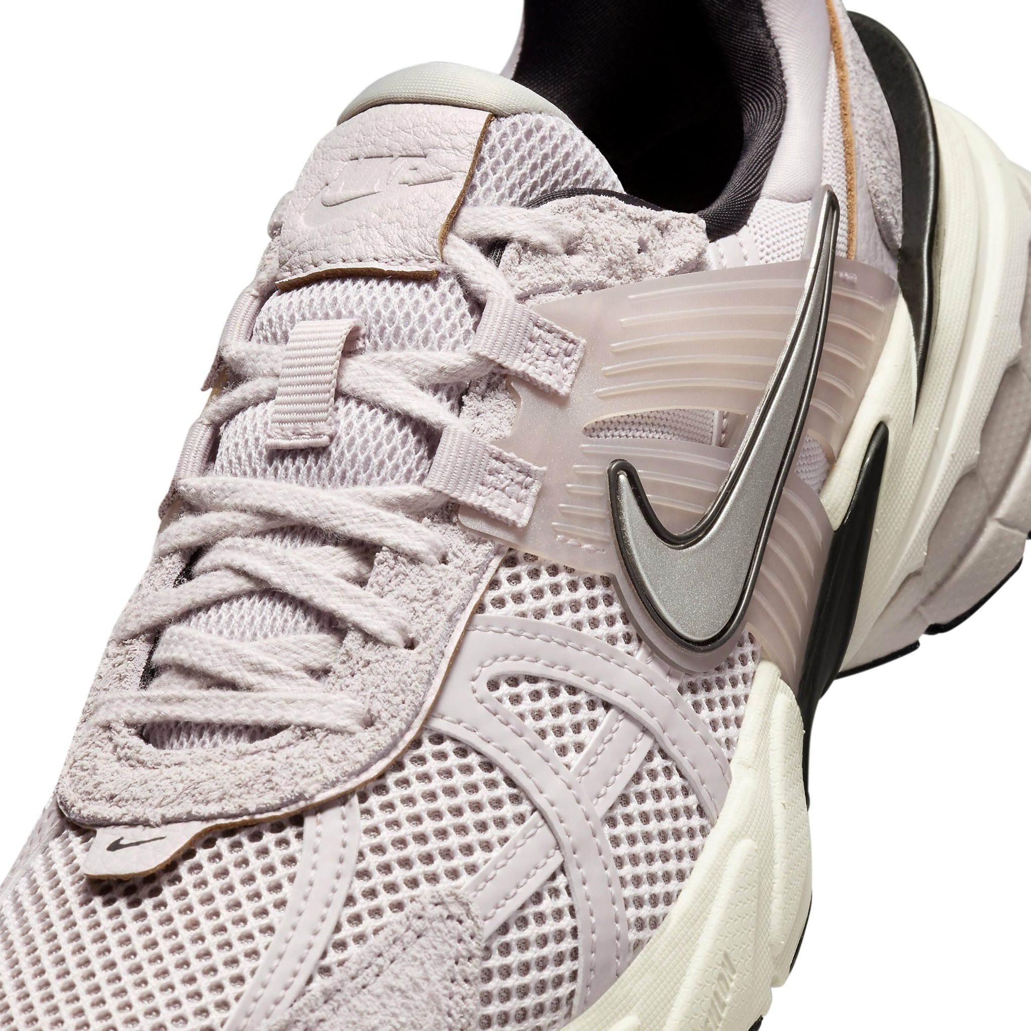  NIKE V2K RUN PLATINUM VIOLET FN6703-001 