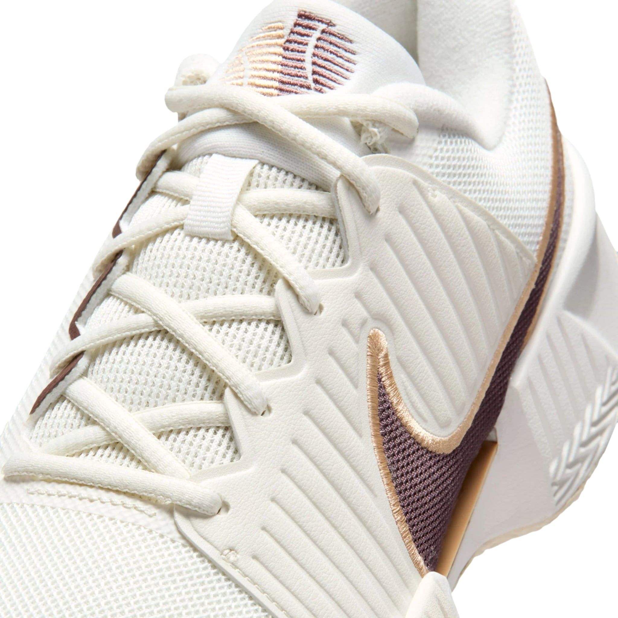  NIKE ZOOM GP CHALLENGE PRO WHITE CREAM IB6560-109 