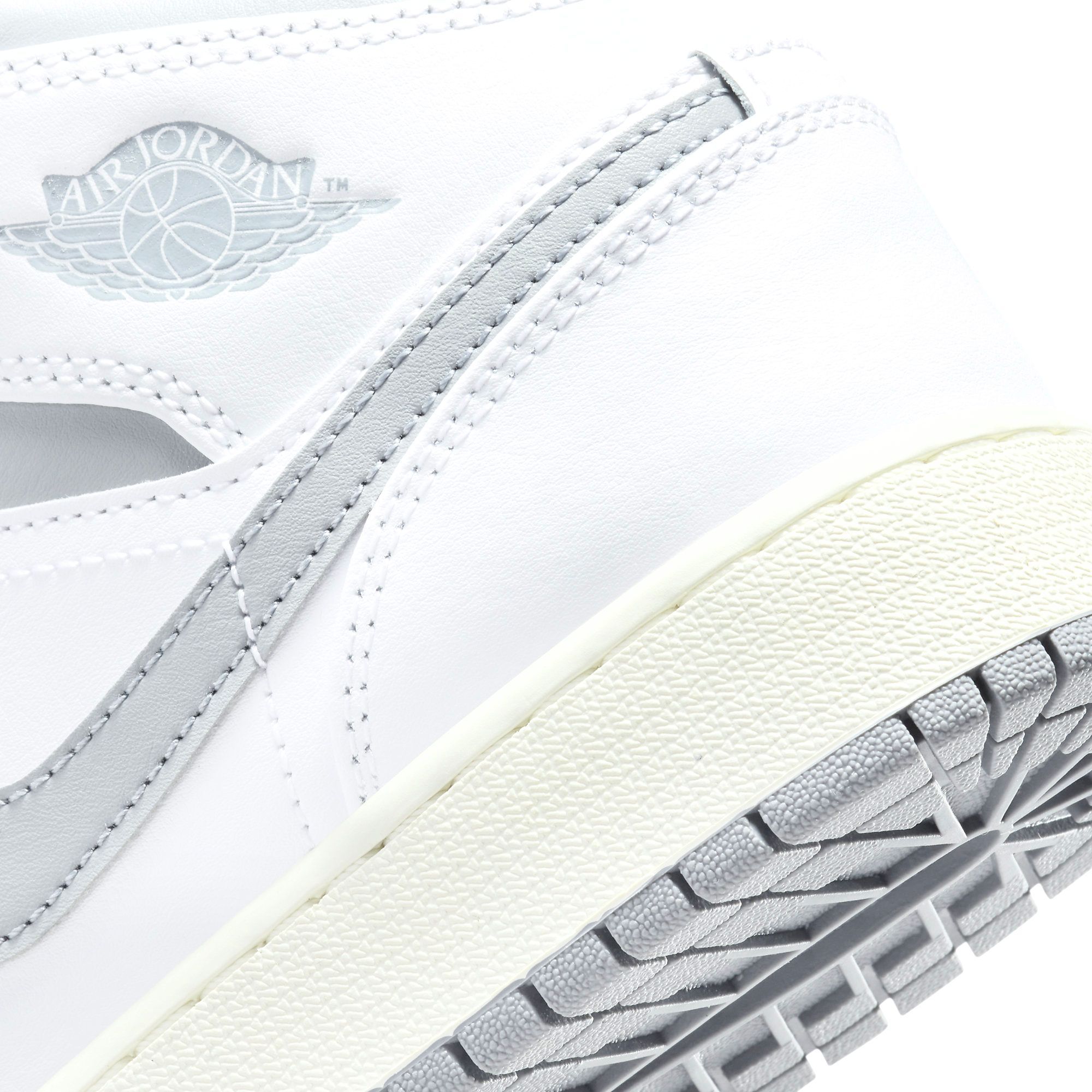  NIKE AIR JORDAN 1 MID NEUTRAL GREY GS 554725-135 