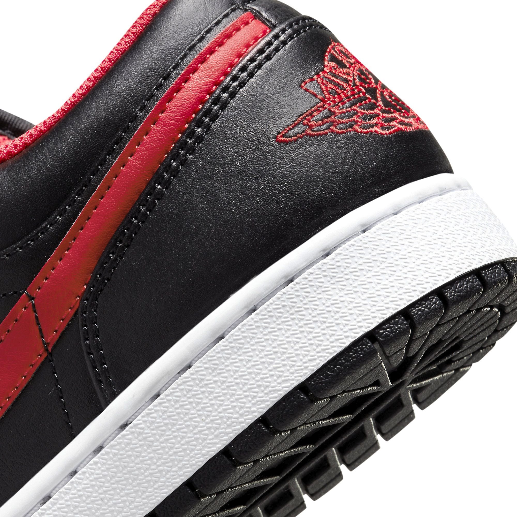  NIKE AIR JORDAN 1 LOW BLACK FIRED RED 553558-063 