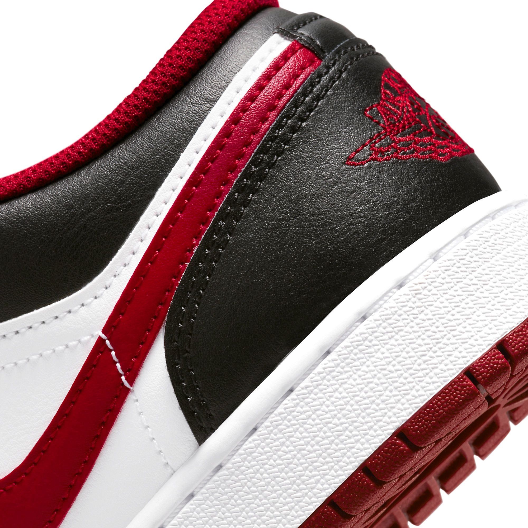  NIKE AIR JORDAN 1 LOW BULLS GS 553560-163 