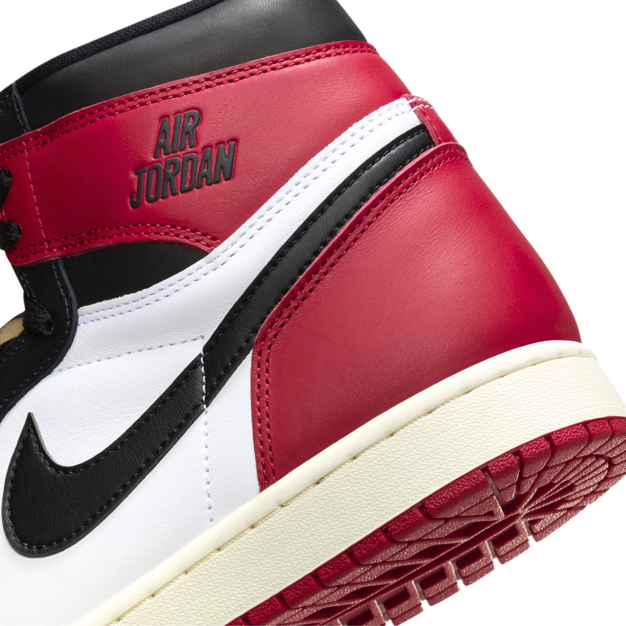  NIKE AIR JORDAN 1 HIGH RETRO OG BLACK TOE REIMAGINED GS FD1437-106 