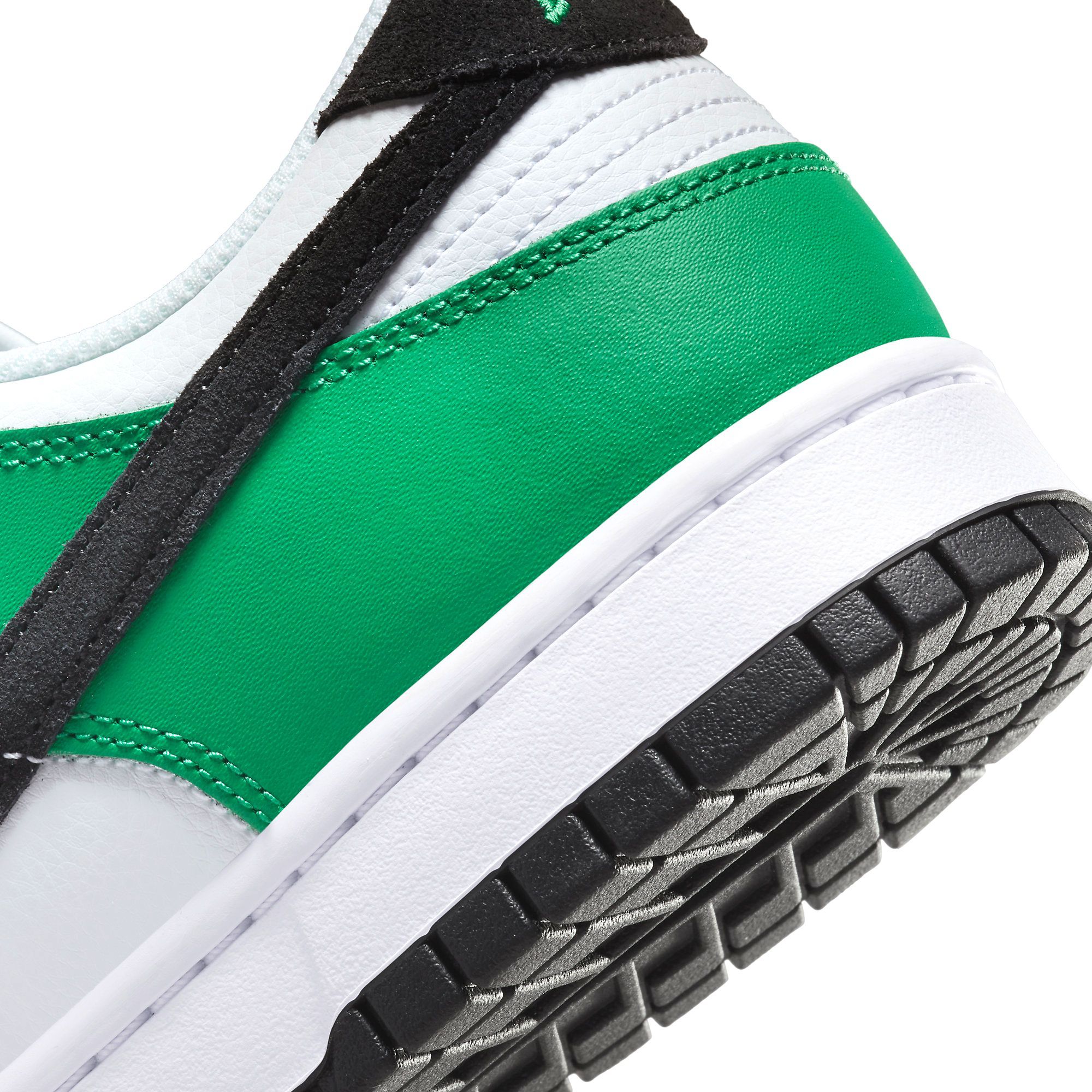  NIKE DUNK LOW CELTICS FN3612-300 