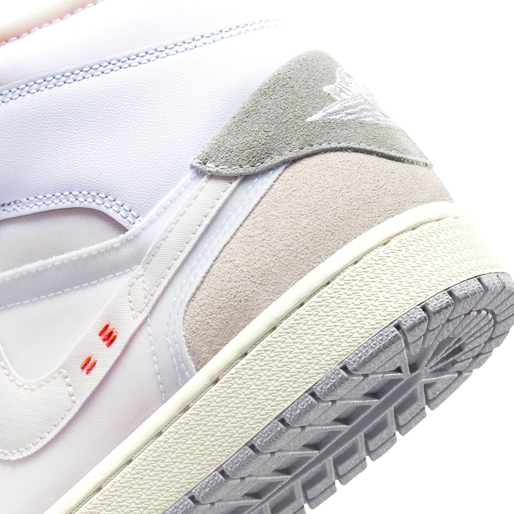  NIKE AIR JORDAN 1 MID INSIDE OUT DM9652-100 