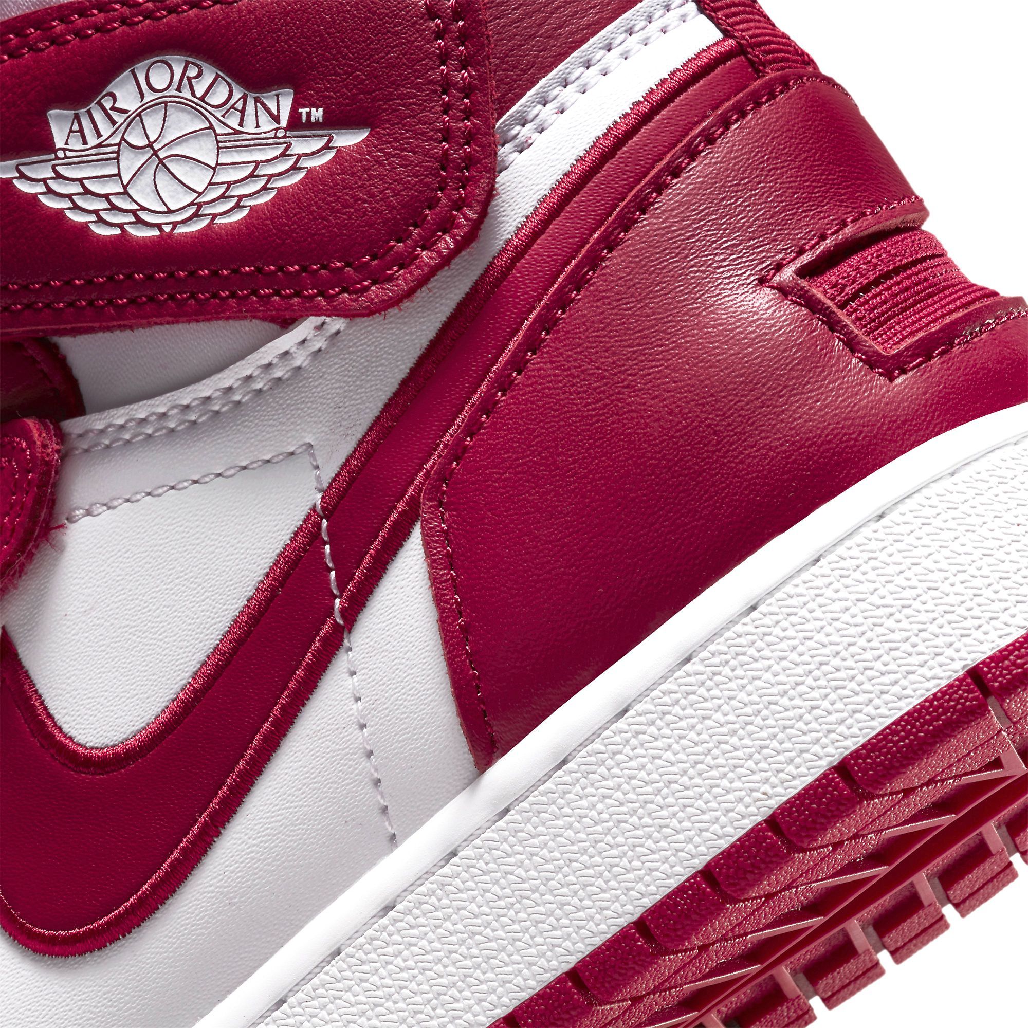  NIKE AIR JORDAN 1 HIGH FLYEASE CARDNIAL RED GS DC7986-601 