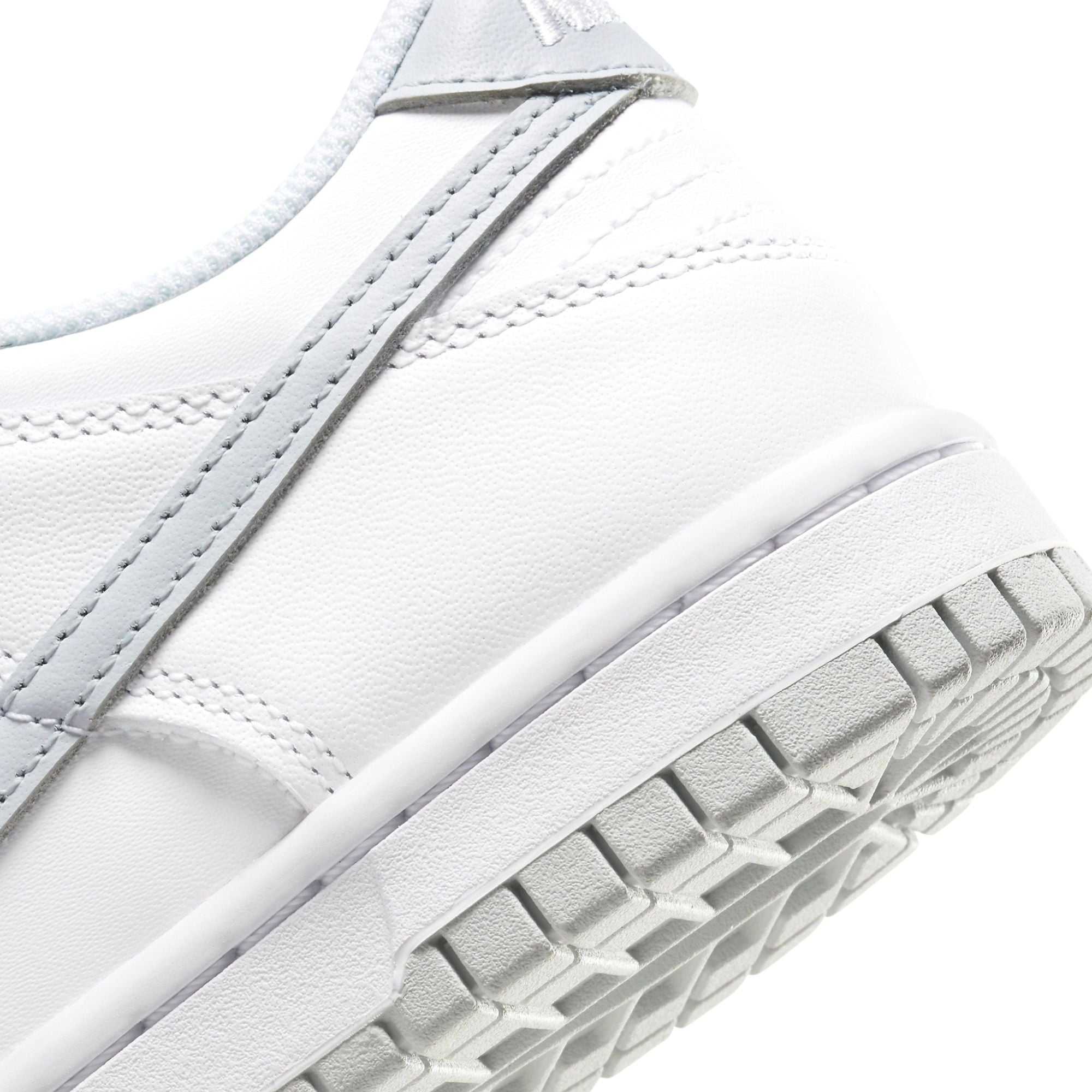  NIKE DUNK LOW WHITE PURE PLATIUM GS DH9765-102 