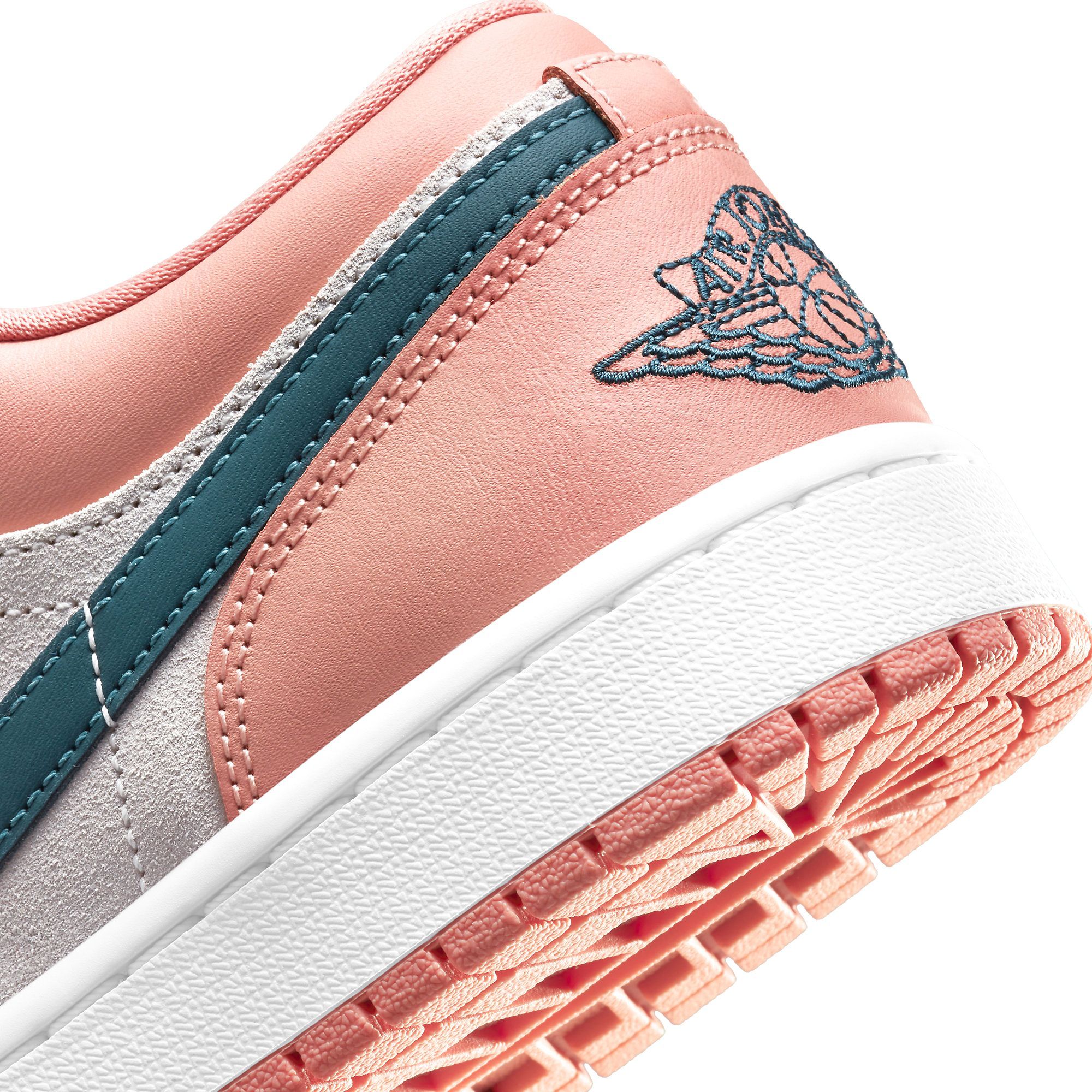  NIKE AIR JORDAN 1 LOW LIGHT MADDER ROOT DC0774-800 