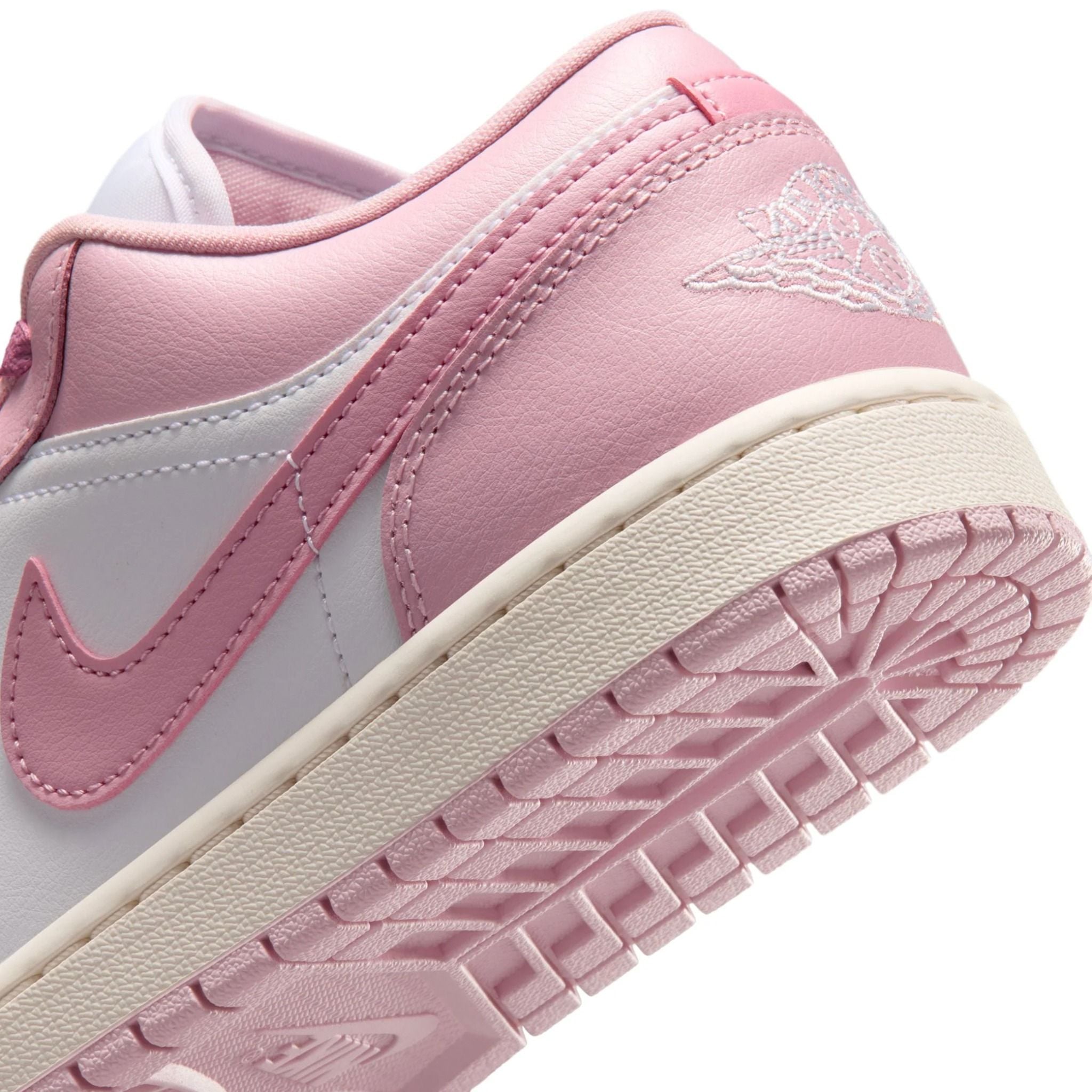  NIKE AIR JORDAN 1 LOW ICED CARMINE WHITE DC0774-607 