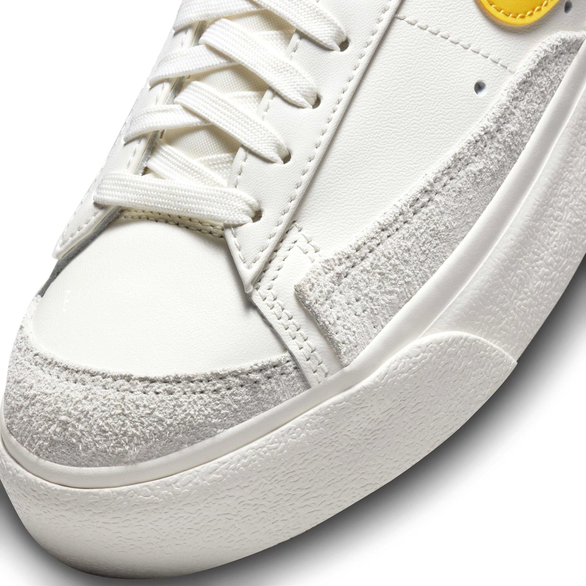  NIKE BLAZER LOW PLATFORM SAIL VIVID SULFUR DJ0292-111 